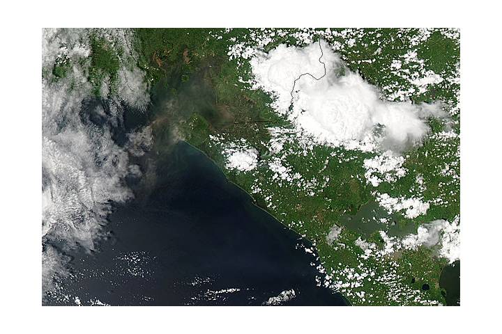 Ash From Eruption Of San Crist Bal Volcano Nicaragua Afternoon Overpass