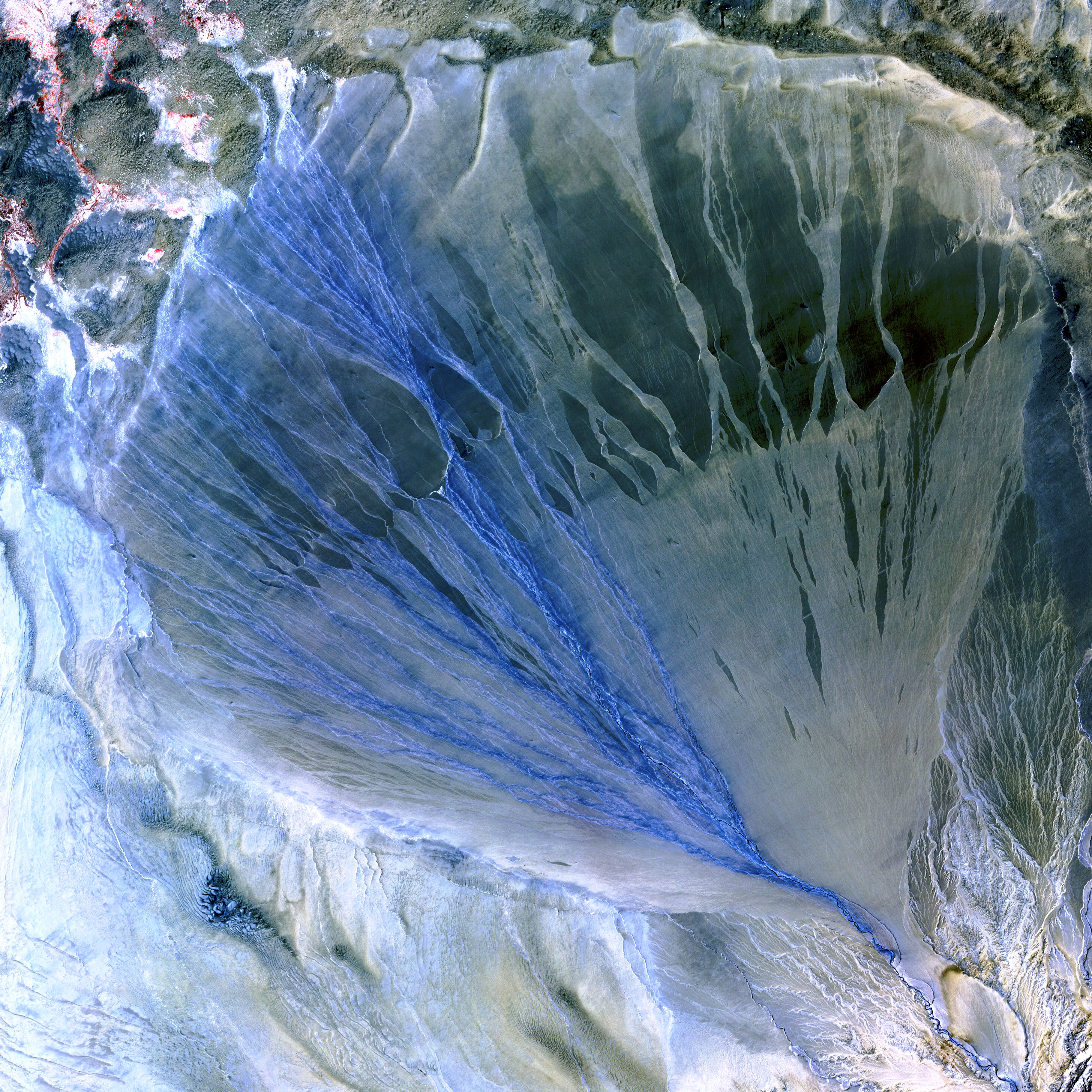 alluvial-fan-in-western-china-image-of-the-day