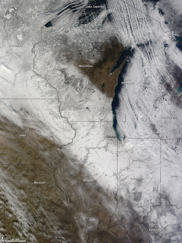 Snow Storm across the U.S. Midwest : Natural Hazards