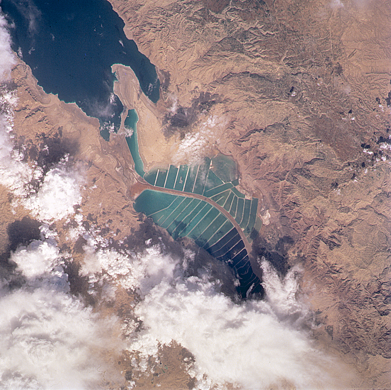 Salt Evaporation Ponds, Dead Sea - related image preview