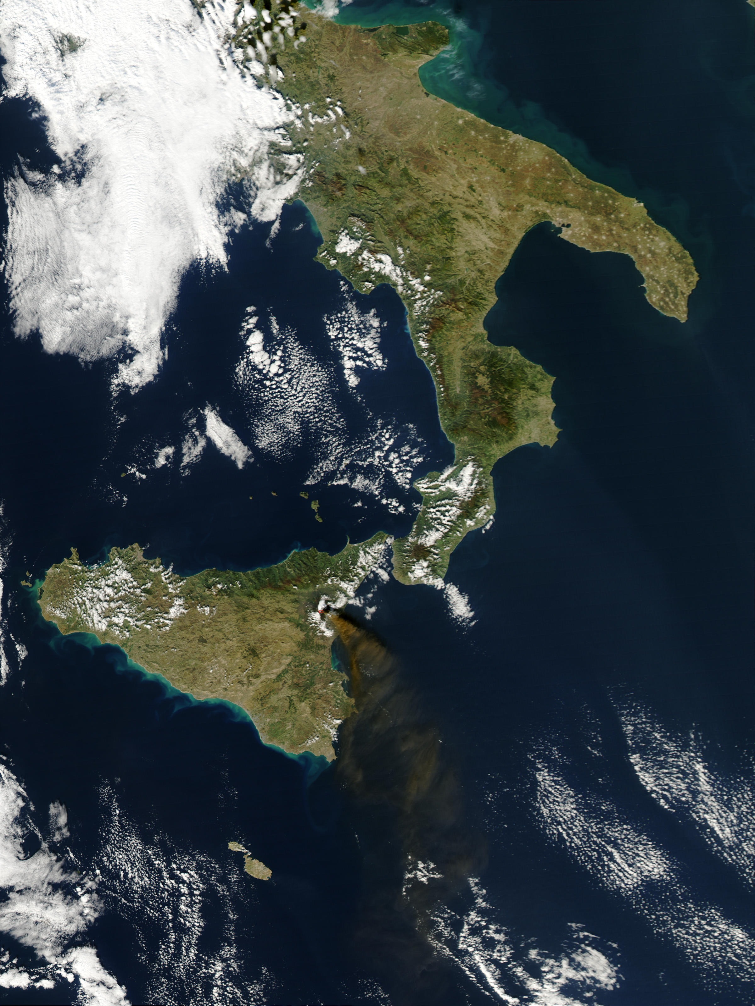 Eruption of Sicily's Mt. Etna - related image preview