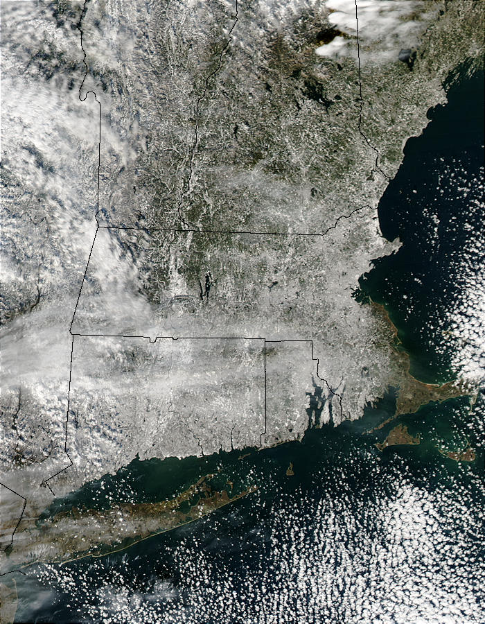 Snow in New England - related image preview