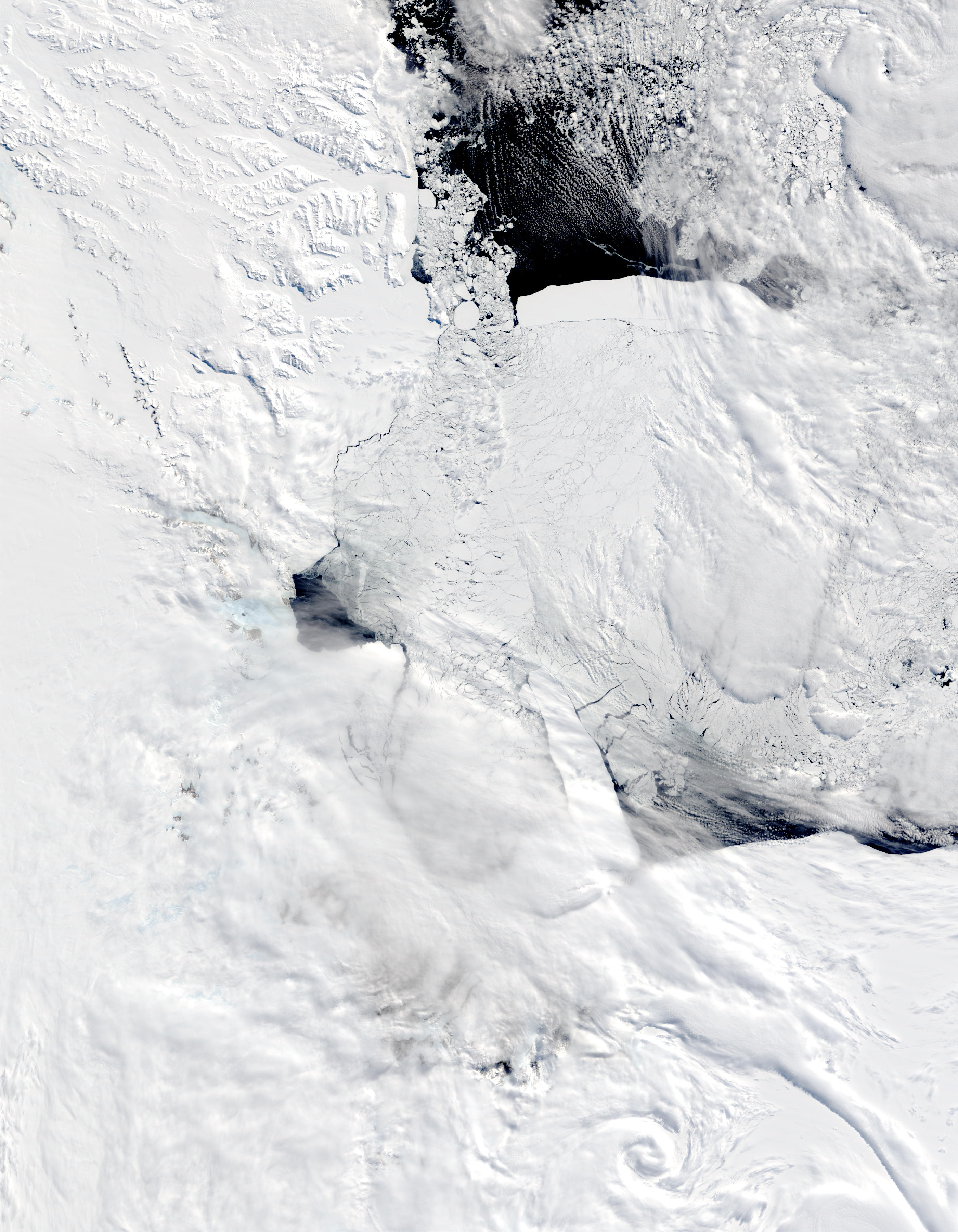 B-15A and C-19 icebergs in the Ross Sea, Antarctica