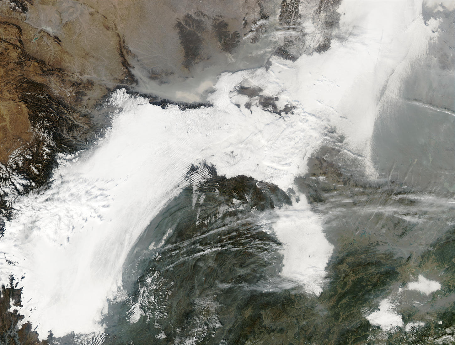 Haze and smog in Central China - related image preview