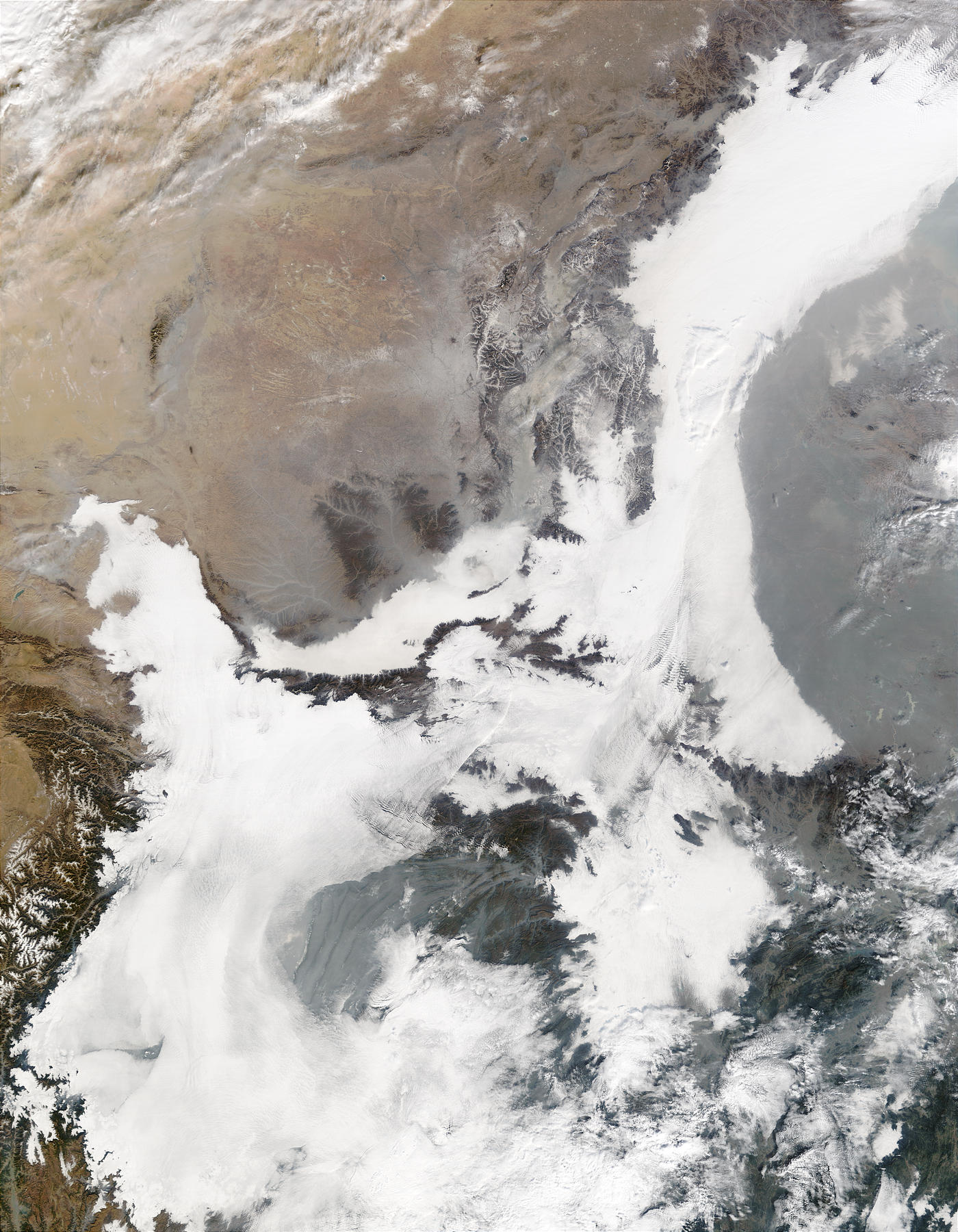 Haze and smog in Central China - related image preview