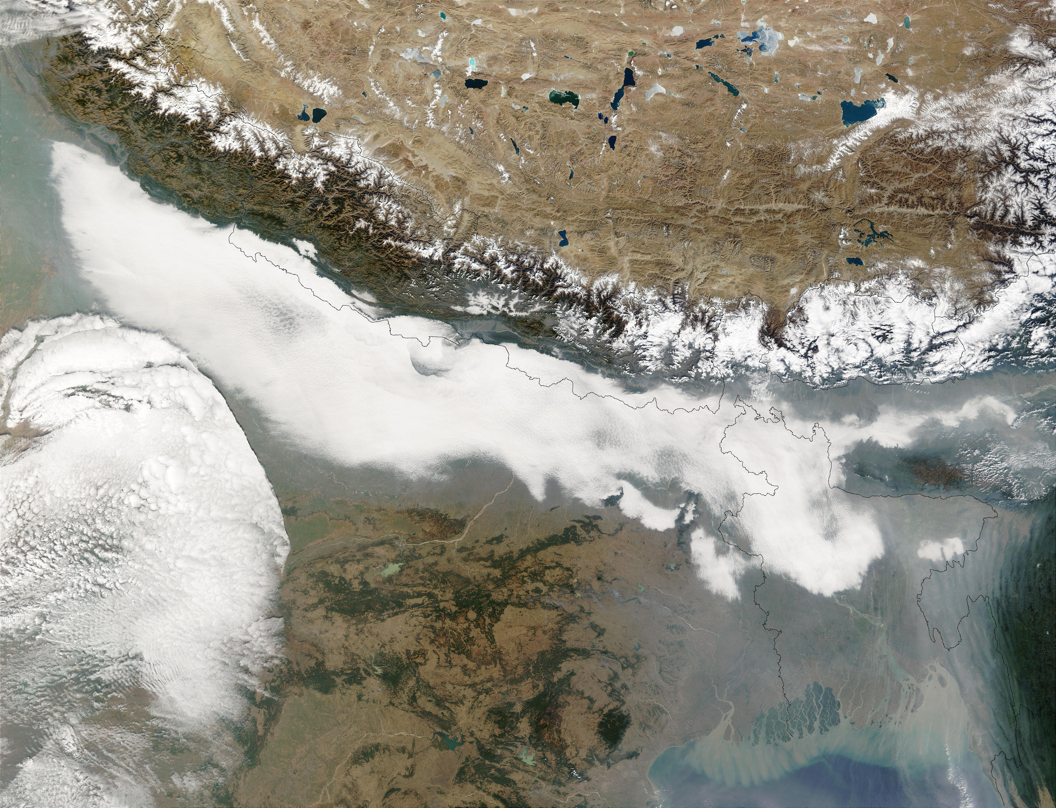 Haze and smog in Northern India and Bangladesh - related image preview