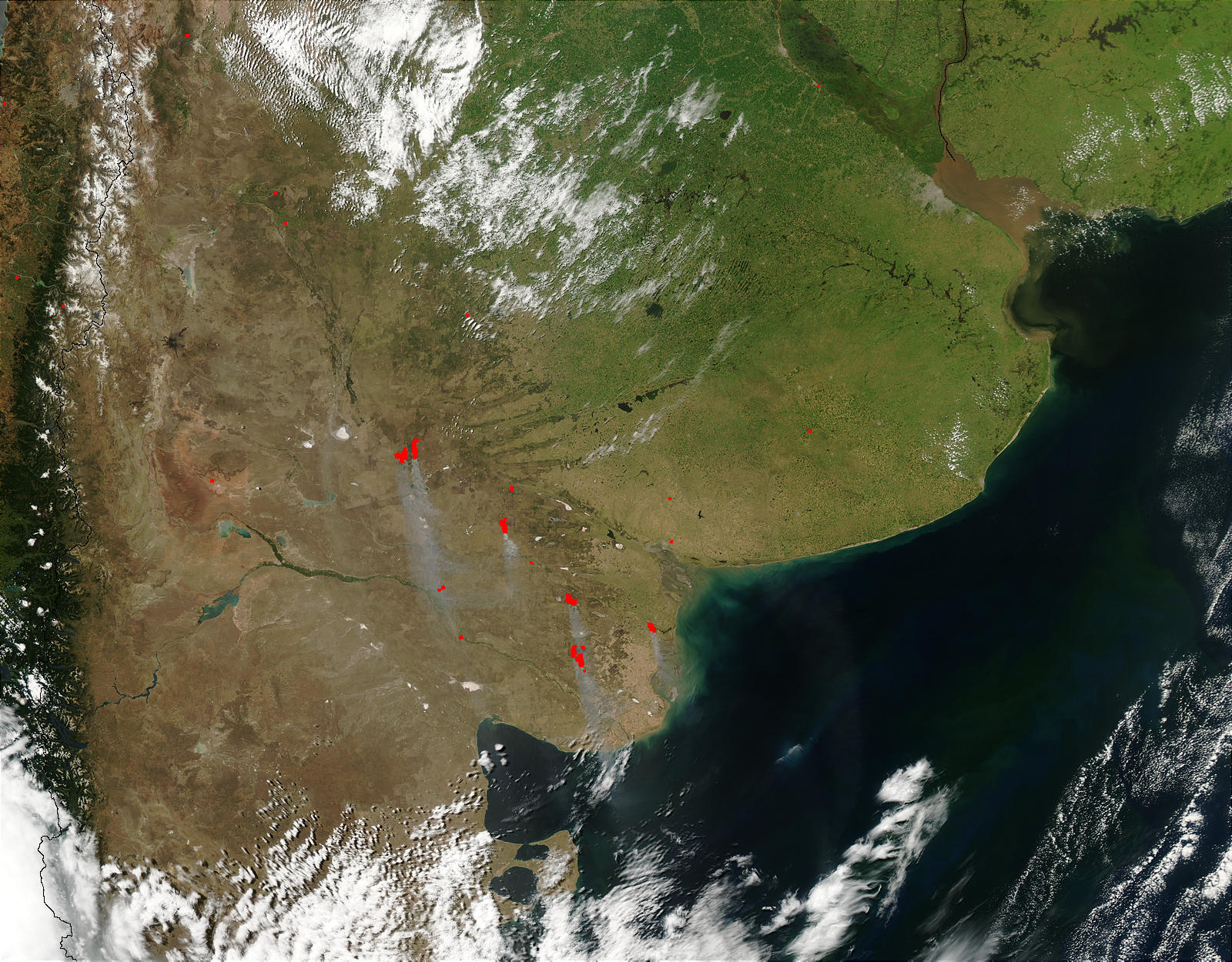 Fires in Argentina (afternoon overpass) - related image preview