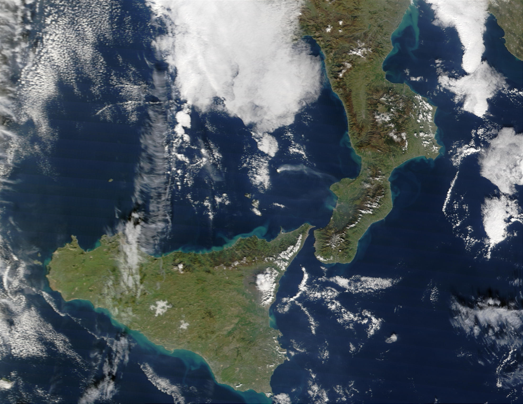 Eruption of Stromboli Volcano, Italy - related image preview