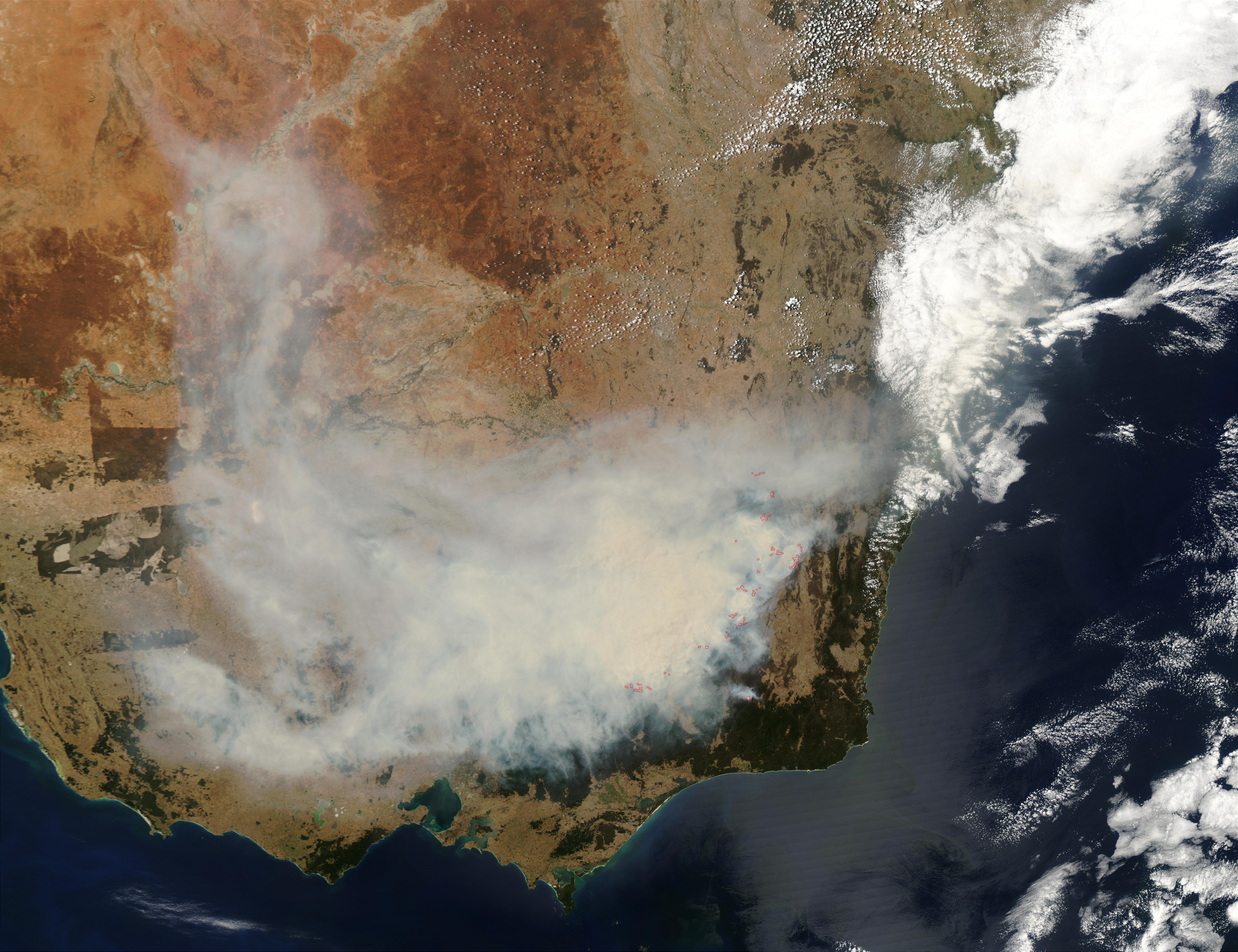 Fires and smoke in Southeast Australia - related image preview