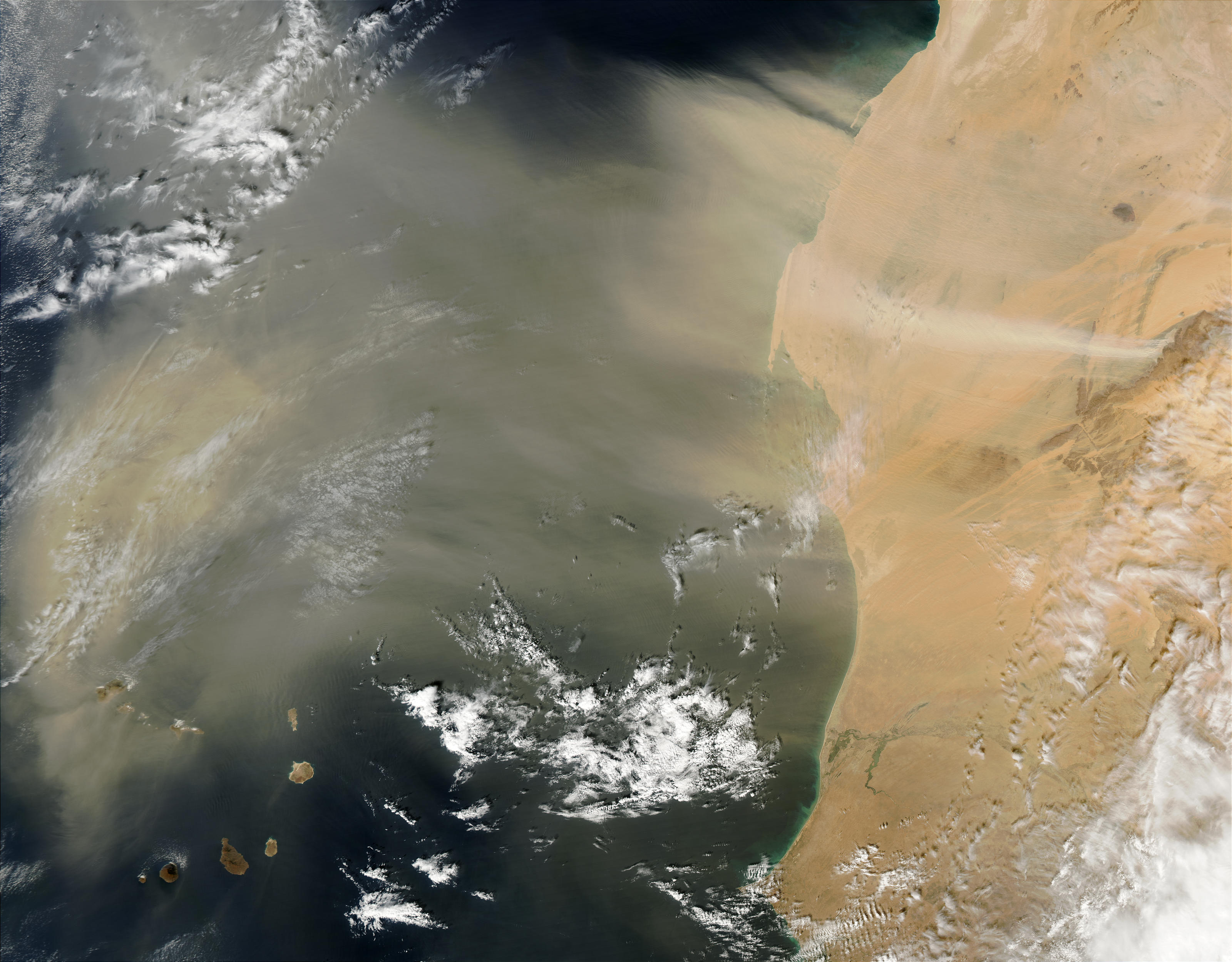 Saharan dust off West Africa - related image preview