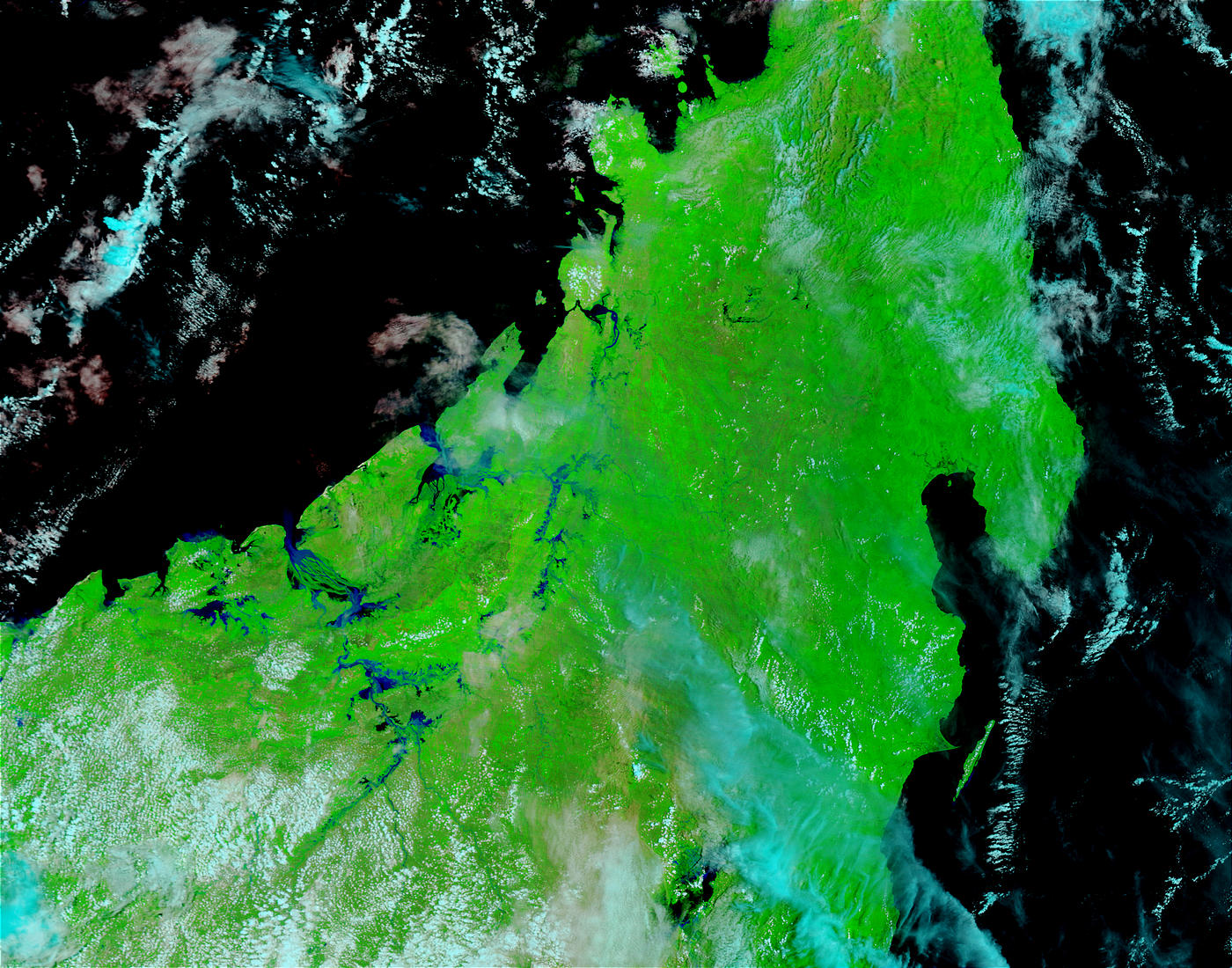 Floods in Northern Madagascar (false color) - related image preview