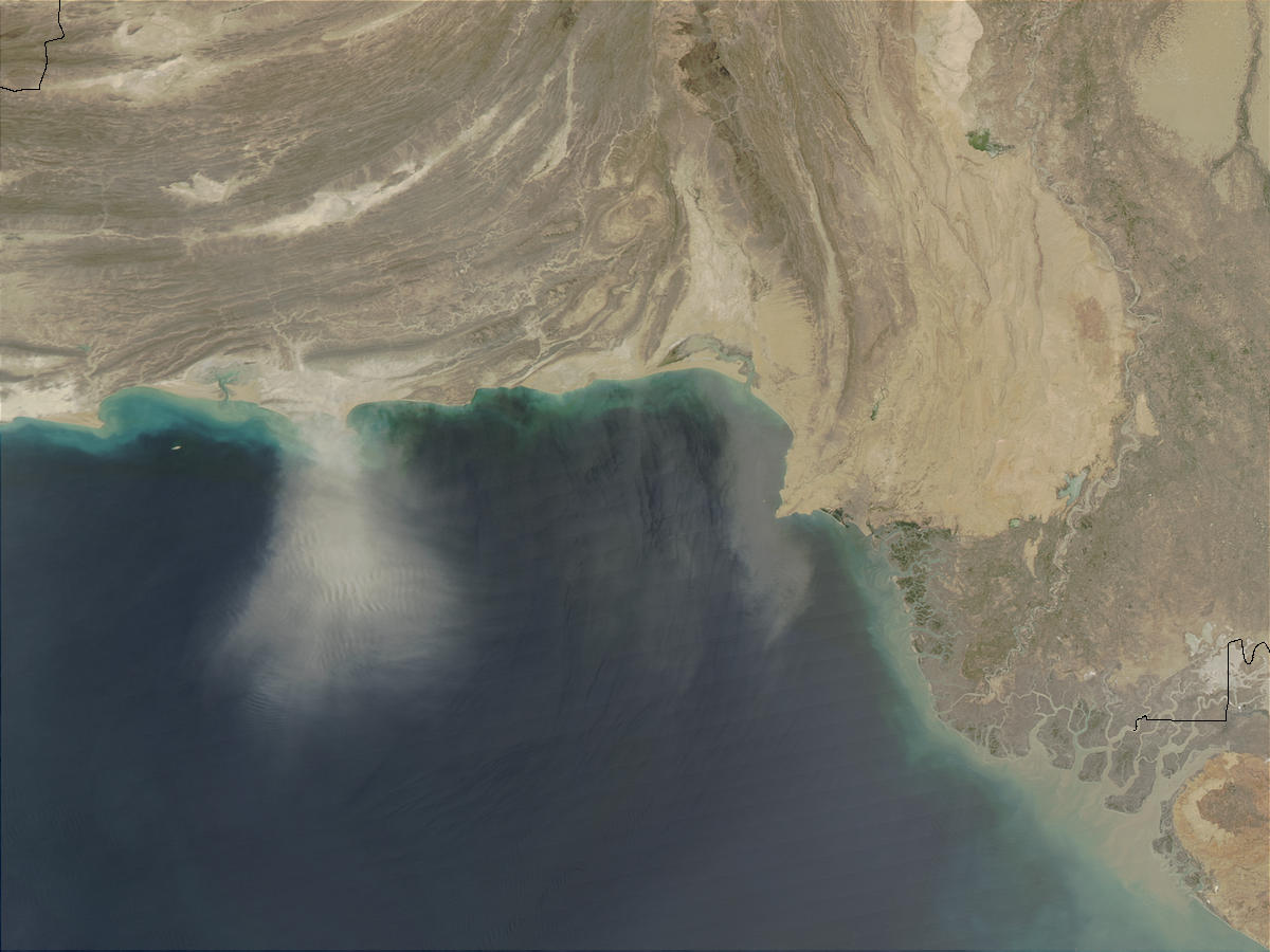 Dust storm off Pakistan - related image preview