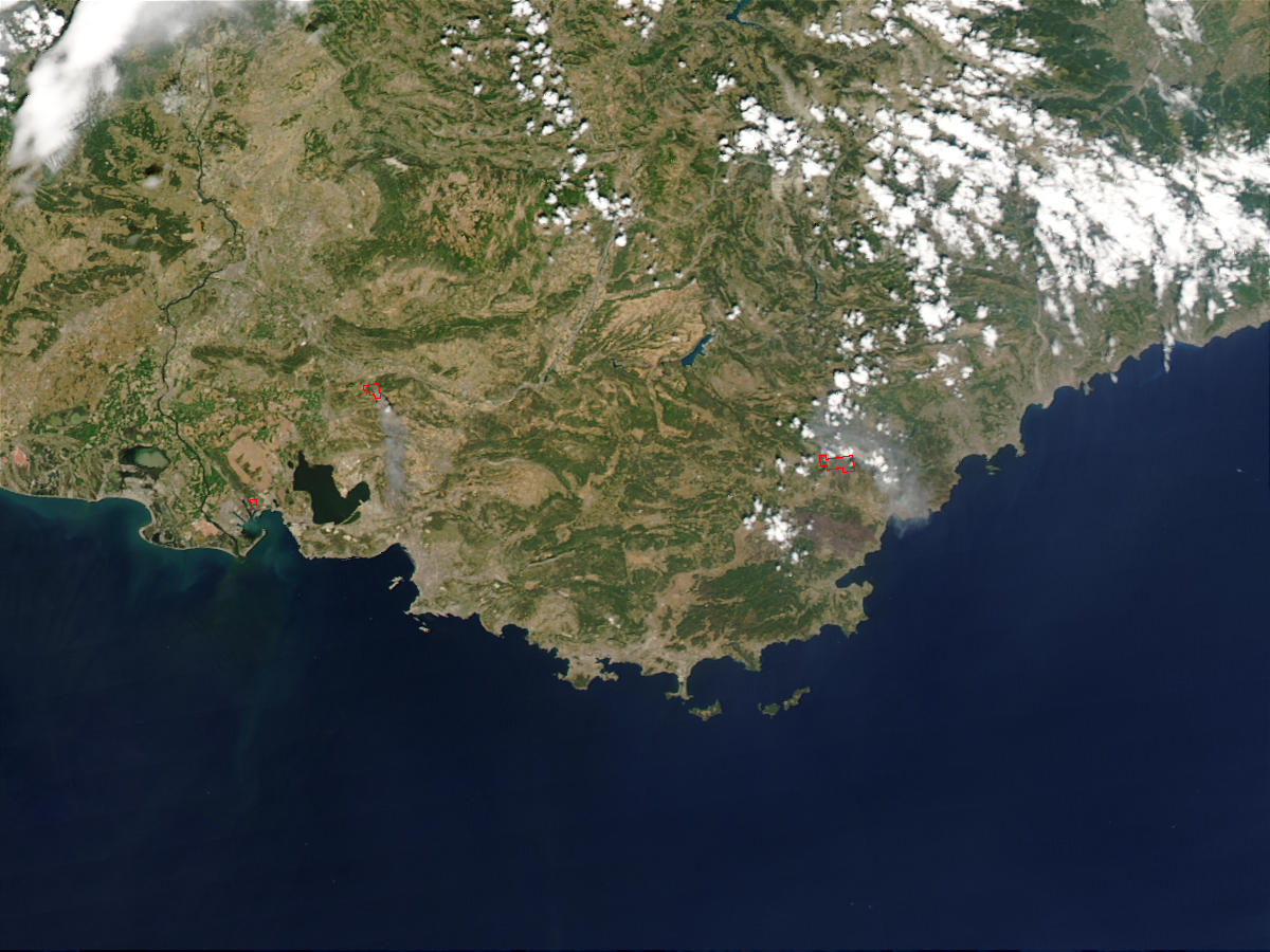 Fires in Southeast France - related image preview