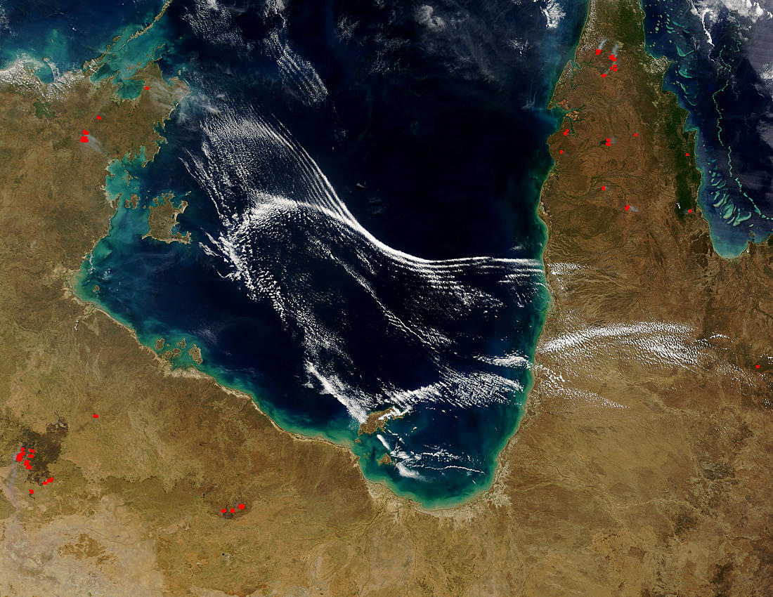 Atmospheric gravity waves in the Gulf of Carpentaria, Australia - related image preview