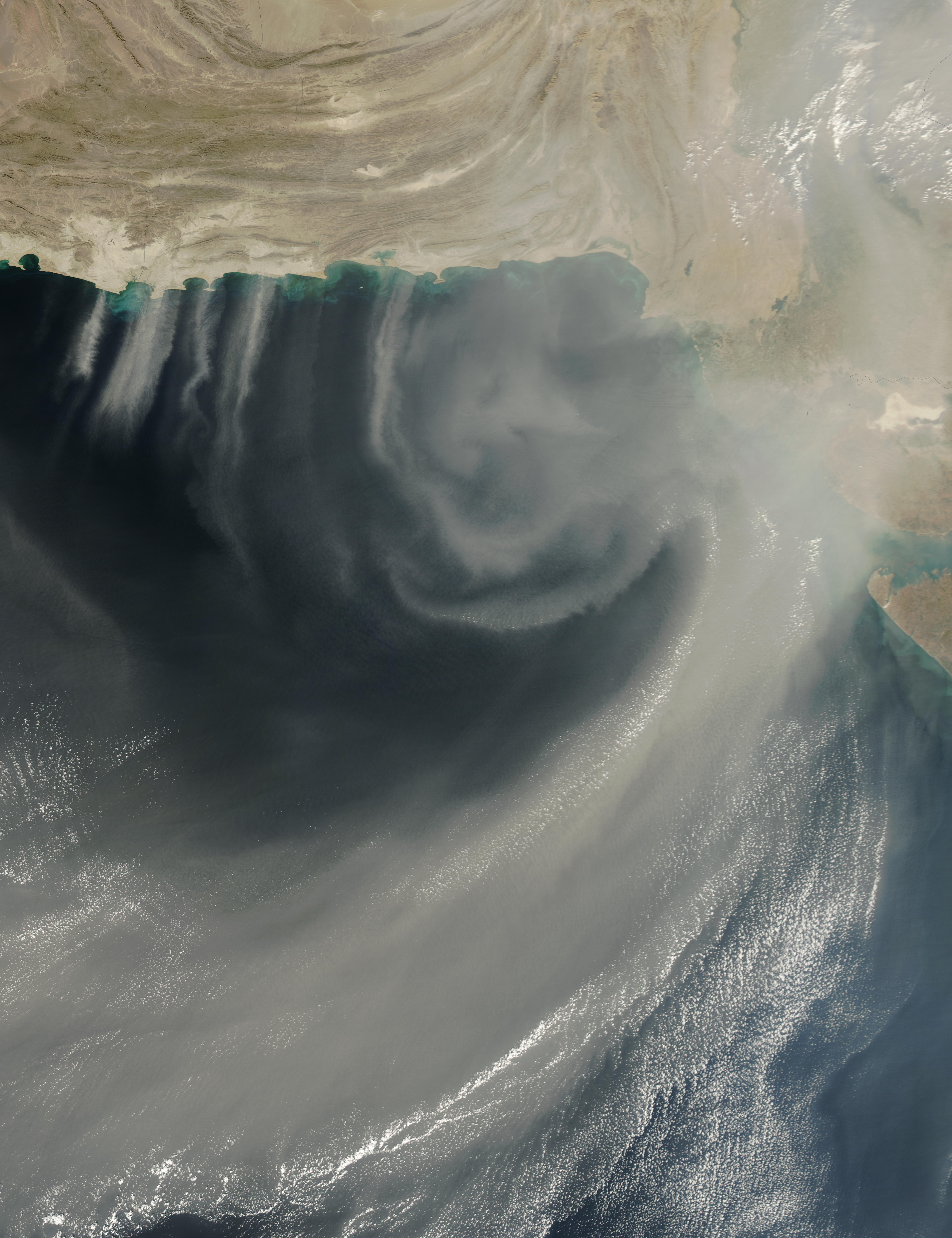 Dust over the Arabian Sea (afternoon overpass) - related image preview