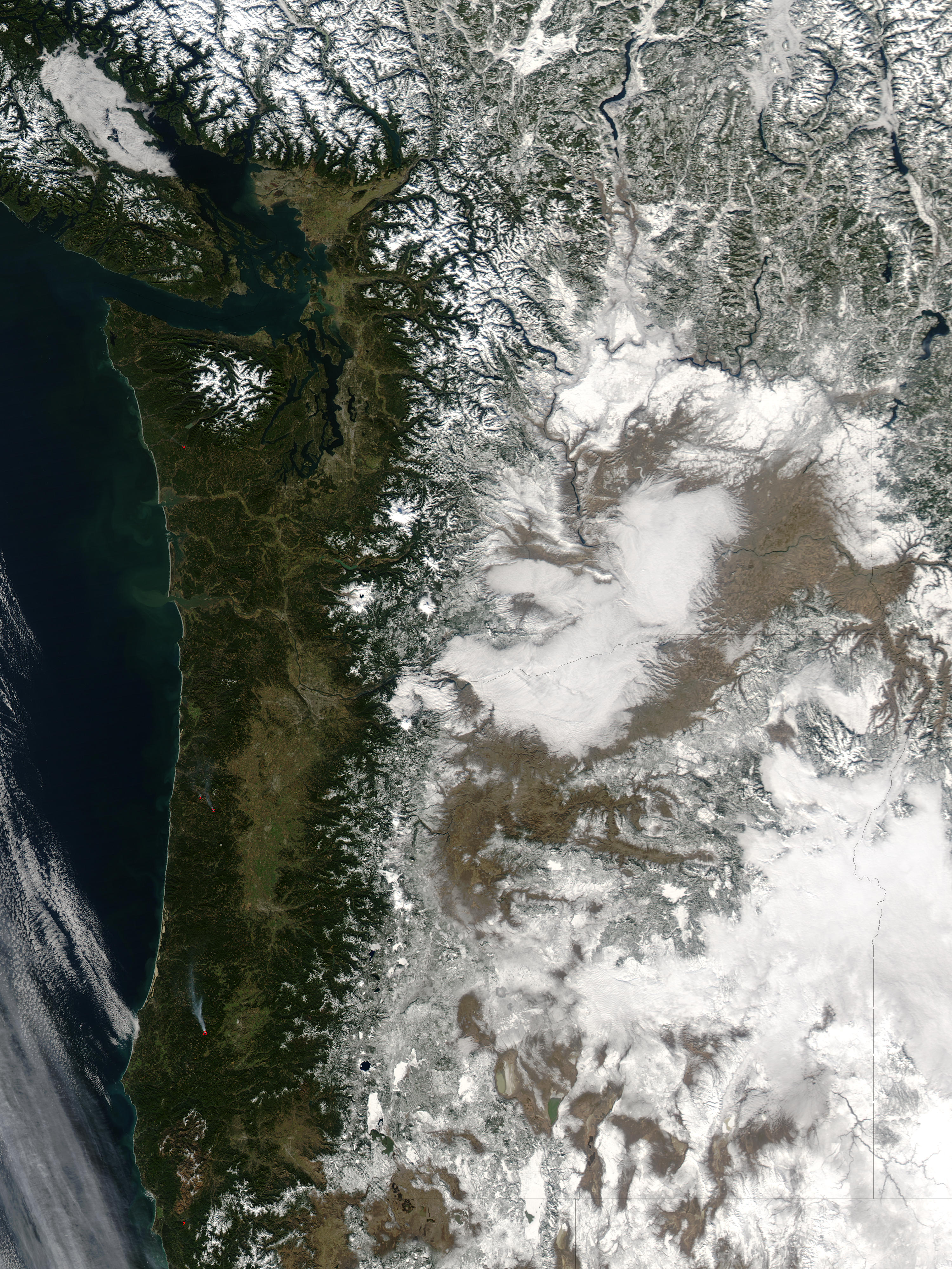 Fog and snow in the Pacific Northwest (true color) - related image preview