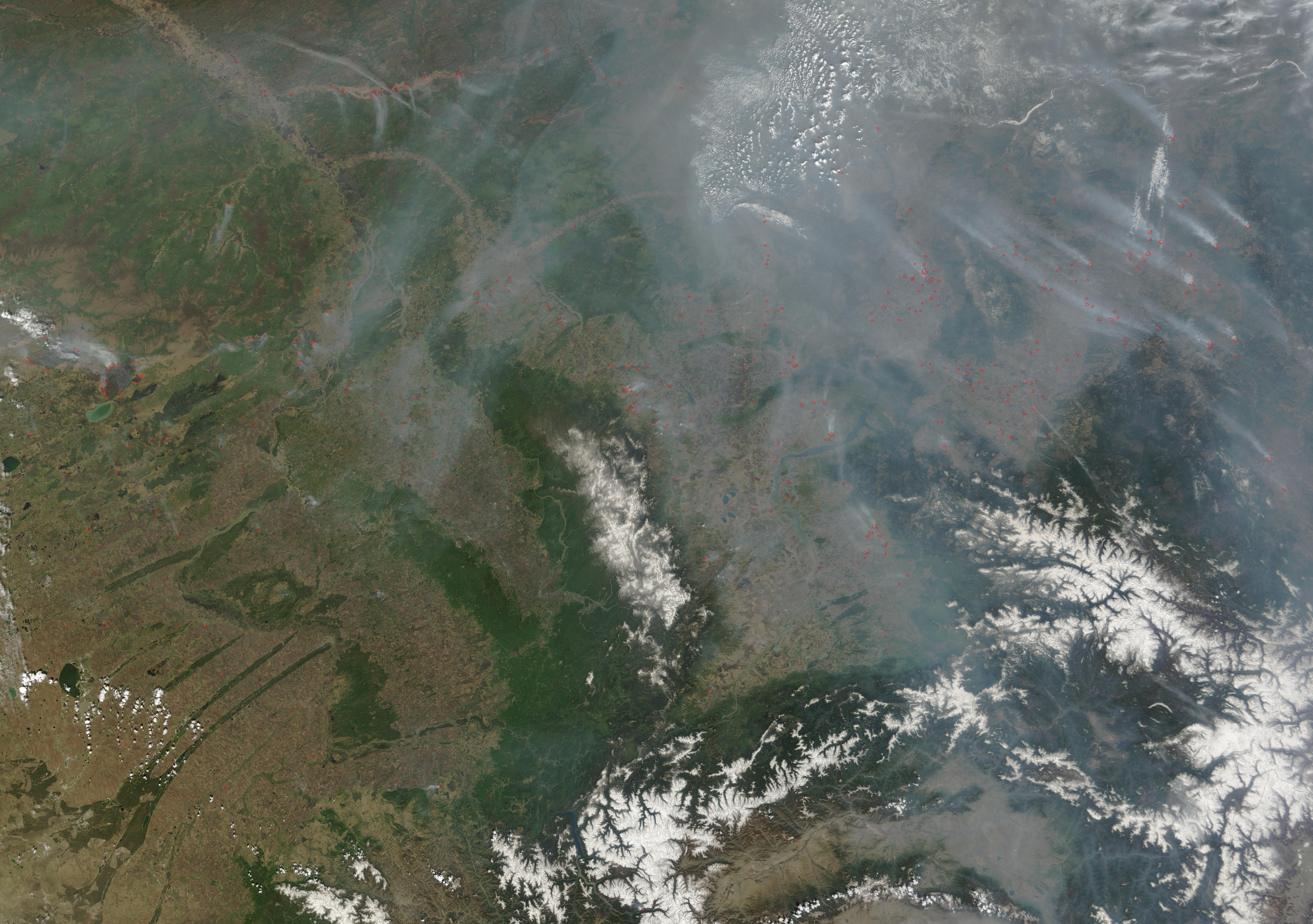 Fires and smoke in central Russia - related image preview