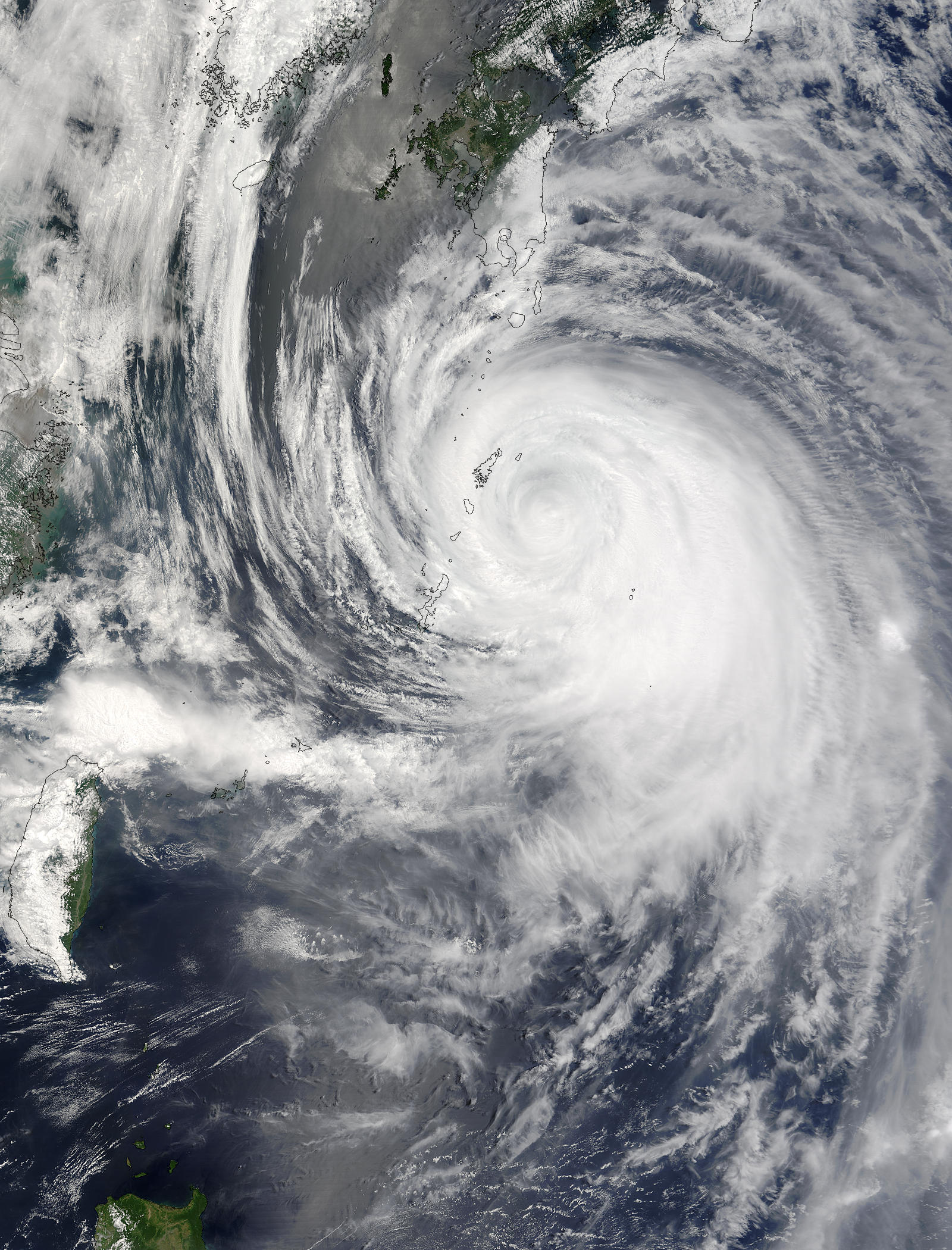 Typhoon Dianmu (09W) approaching Japan - related image preview