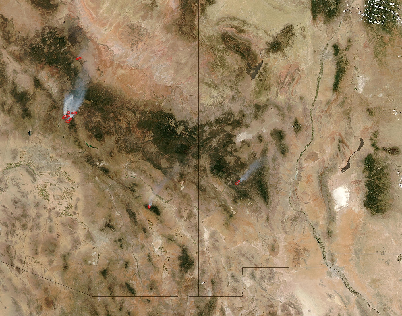 Wildfires in Arizona and New Mexico - related image preview