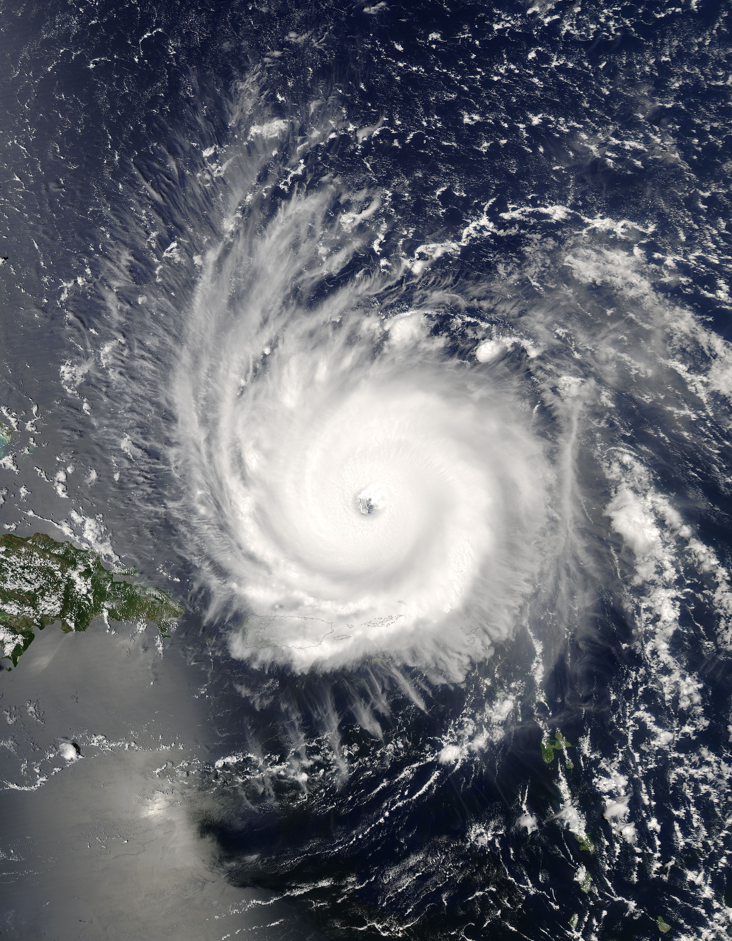 Hurricane Frances (06L) off Puerto Rico (afternoon overpass) - related image preview