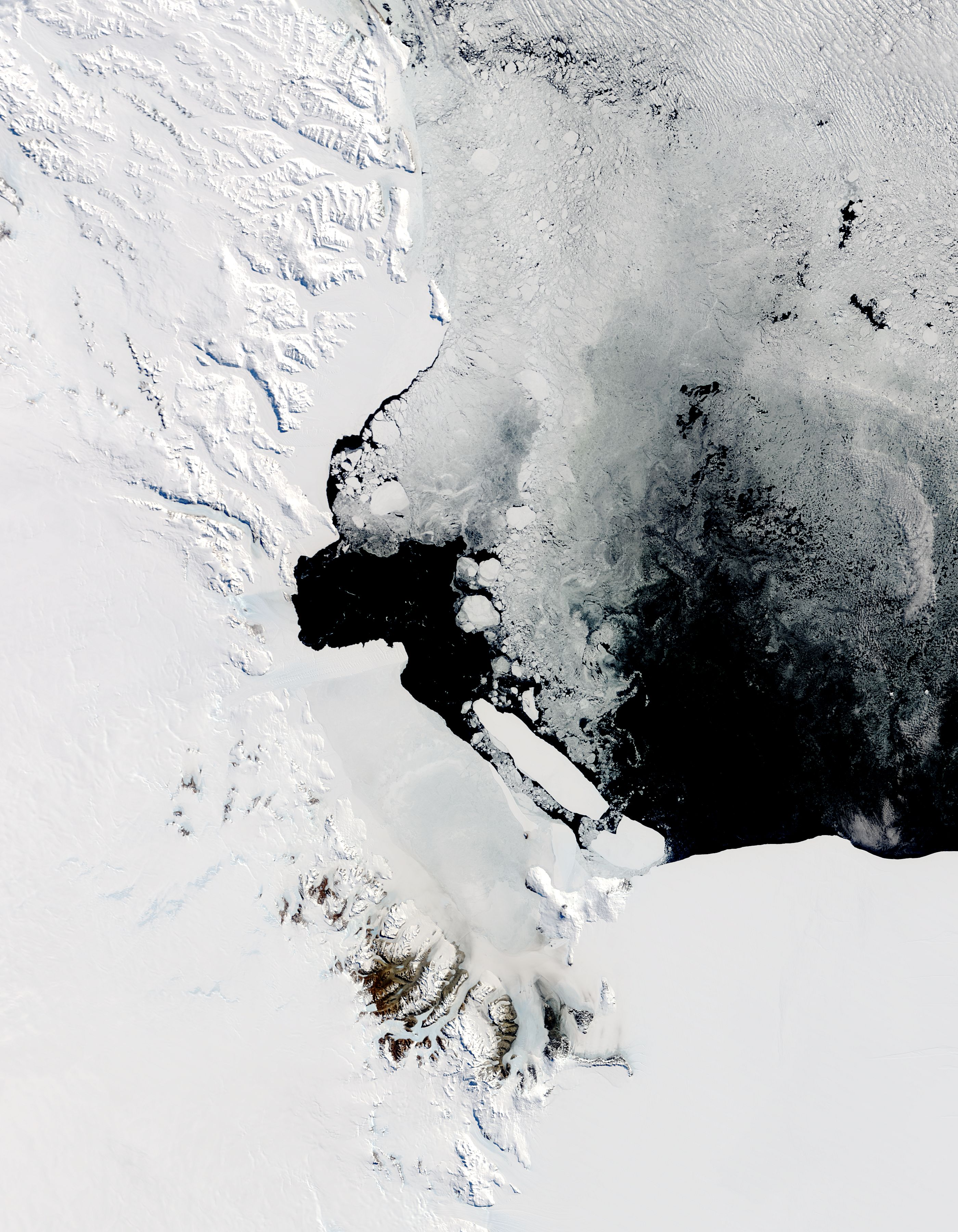 B-15A, B-15J, B-15K, and C-16 icebergs in the Ross Sea, Antarctica - related image preview