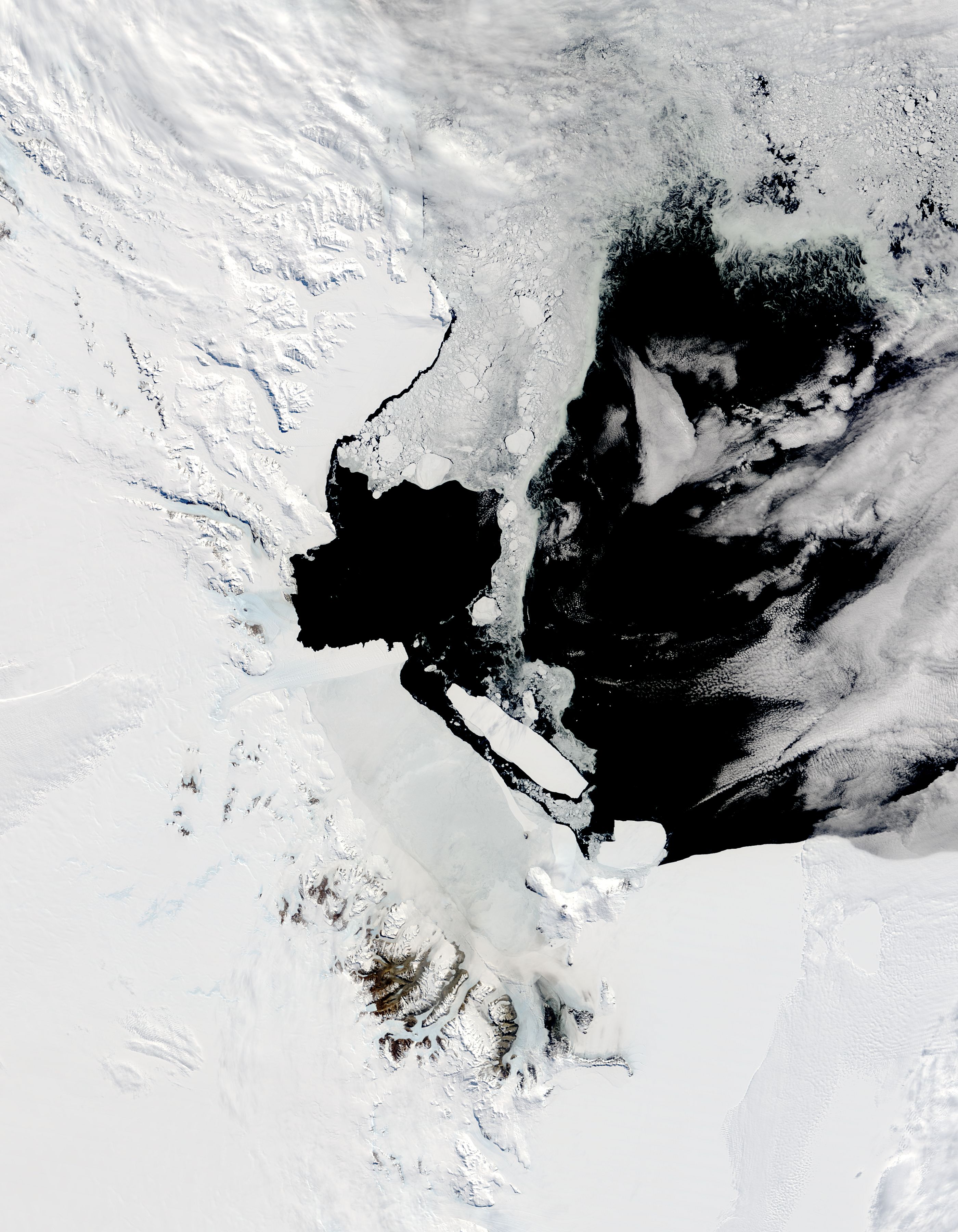 B-15A, B-15J, B-15K, and C-16 icebergs in the Ross Sea, Antarctica - related image preview