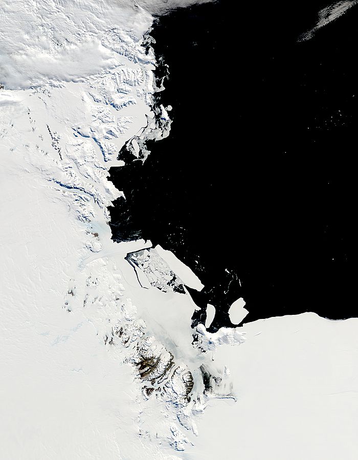B-15A, B-15J, B-15K, and C-16 icebergs in the Ross Sea, Antarctica - related image preview