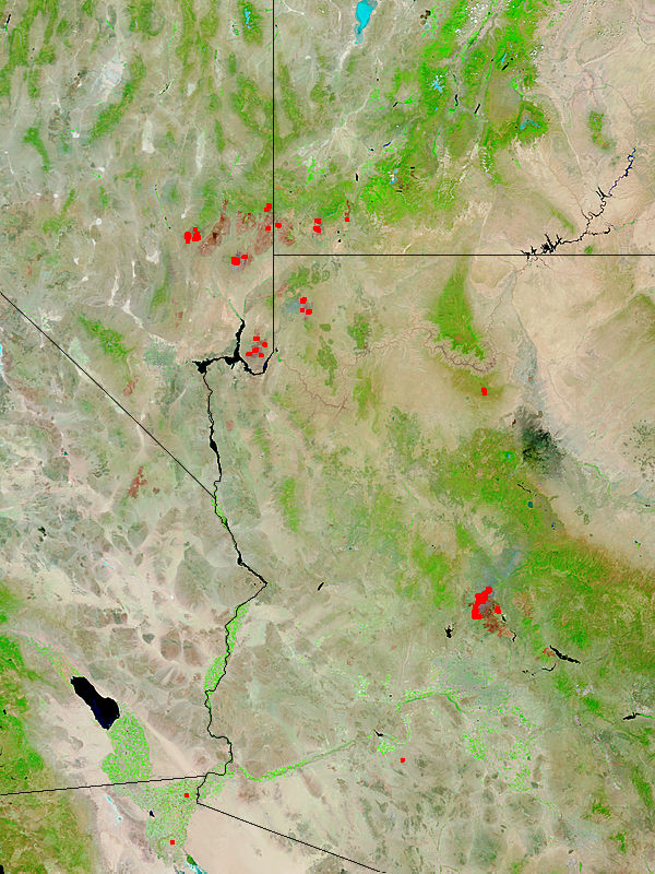 Fires and burn scars in southwestern United States (false color) - related image preview