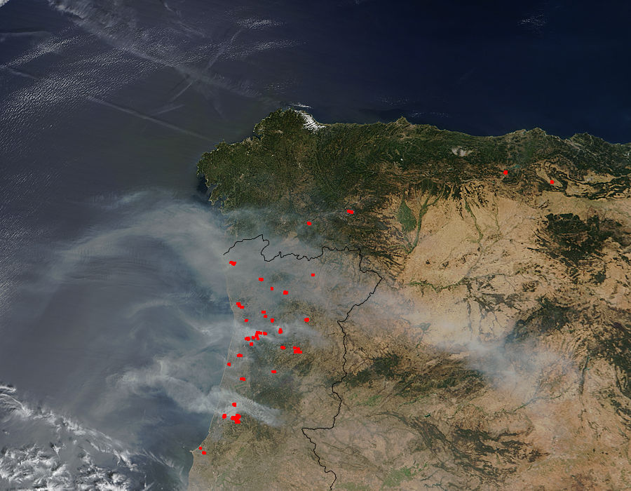 Fires and smoke in Portugal - related image preview