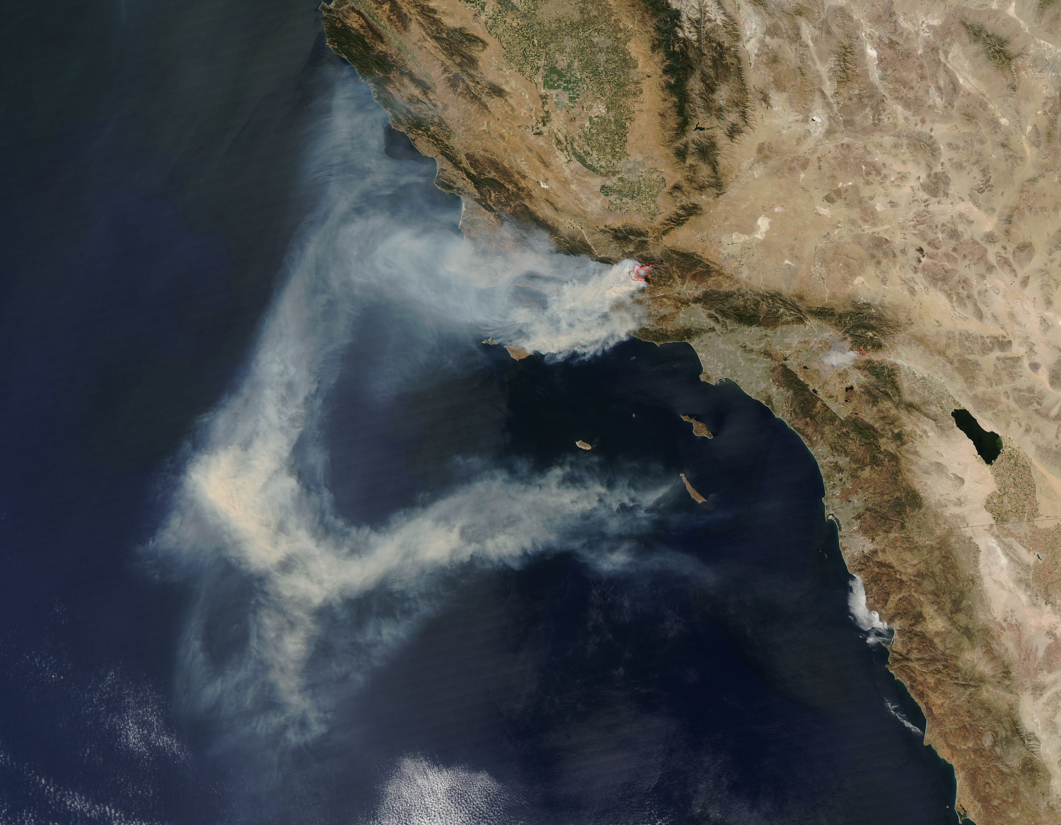 Smoke from California wildfires - related image preview