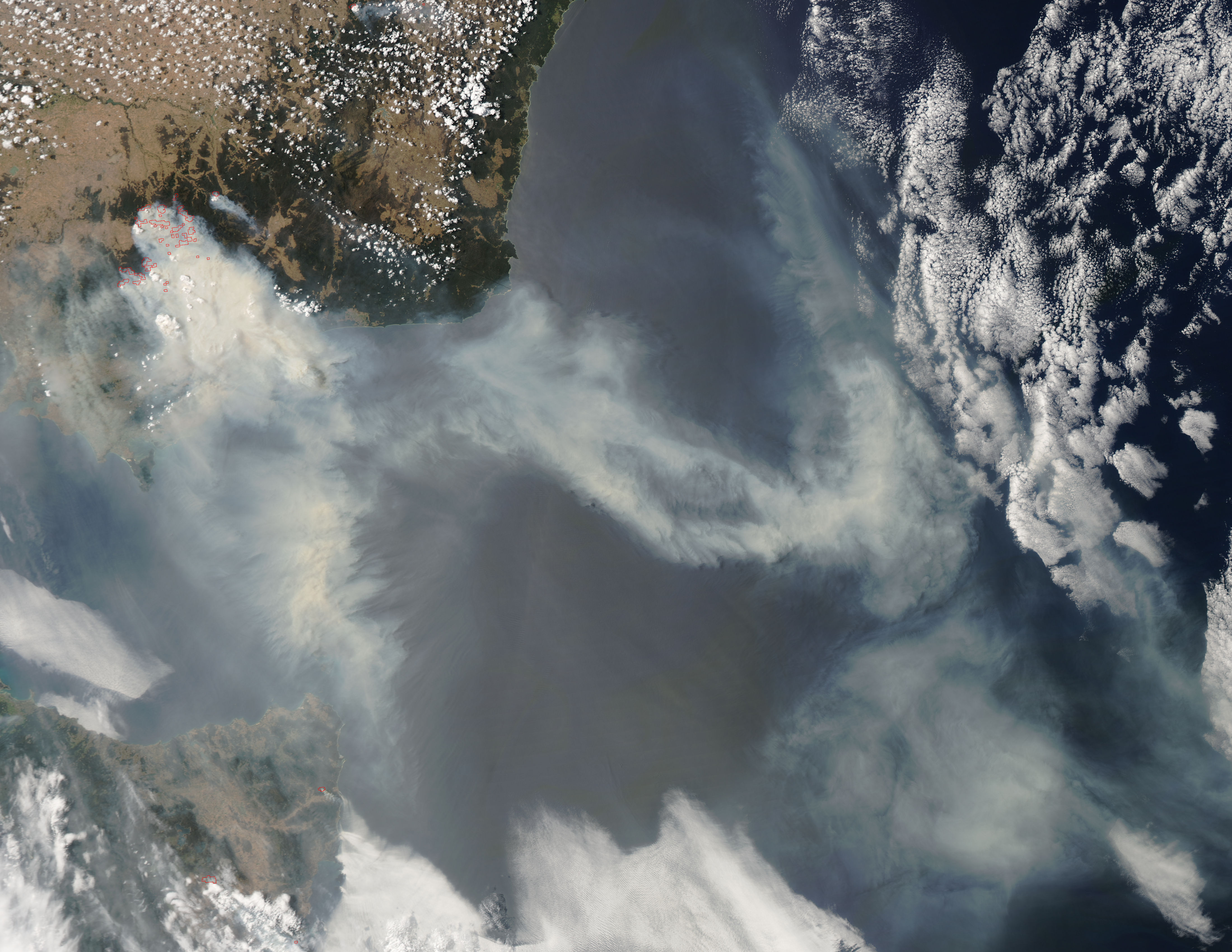 Fires and smoke in southeast Australia - related image preview