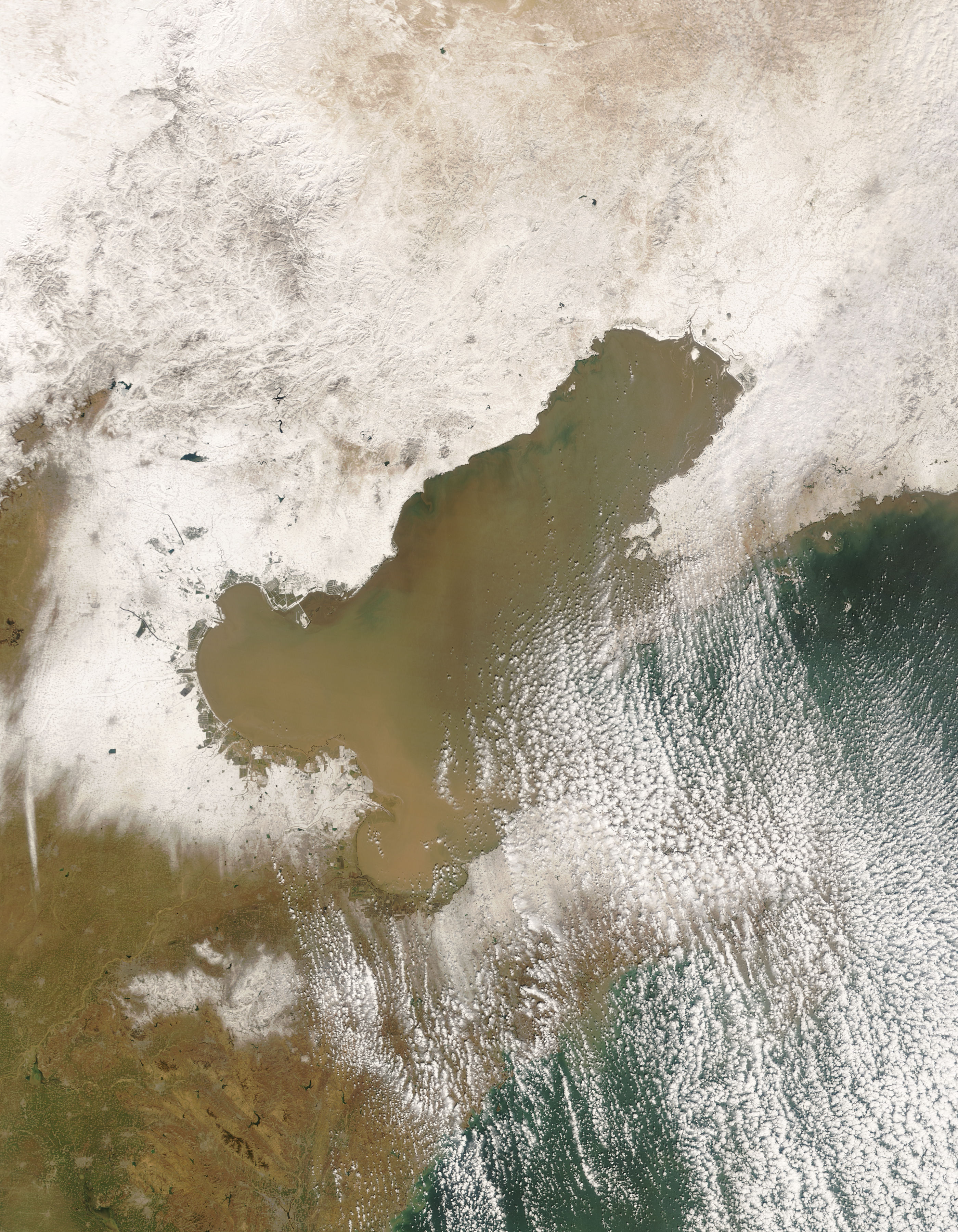 Sediment in Bo Hai, China - related image preview