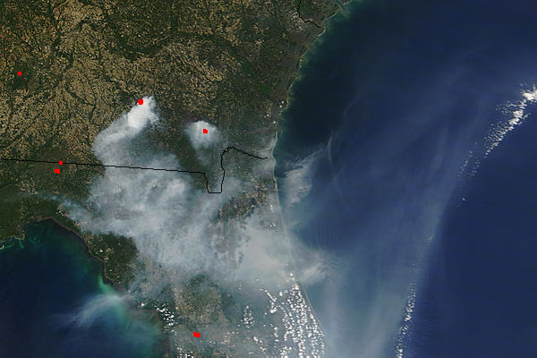 Smoke from Georgia fires, southern United States - related image preview