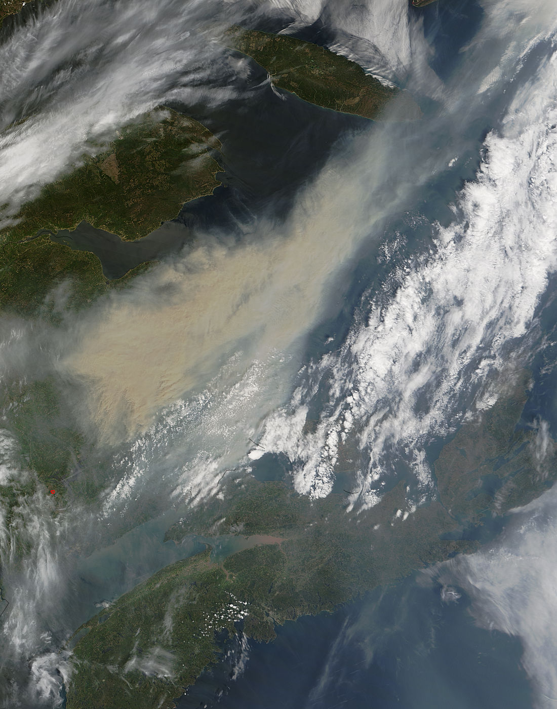 Smoke over eastern Canada - related image preview