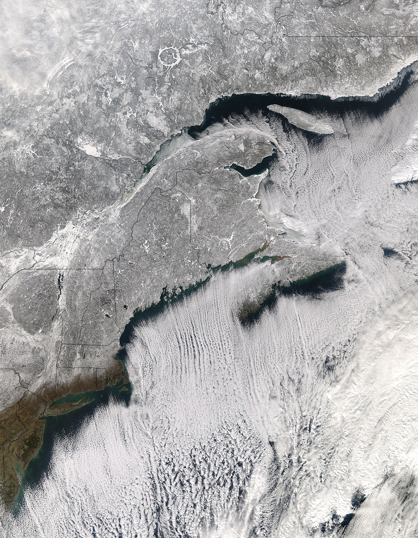 Snow and cloud streets, New England and the Maritimes - related image preview