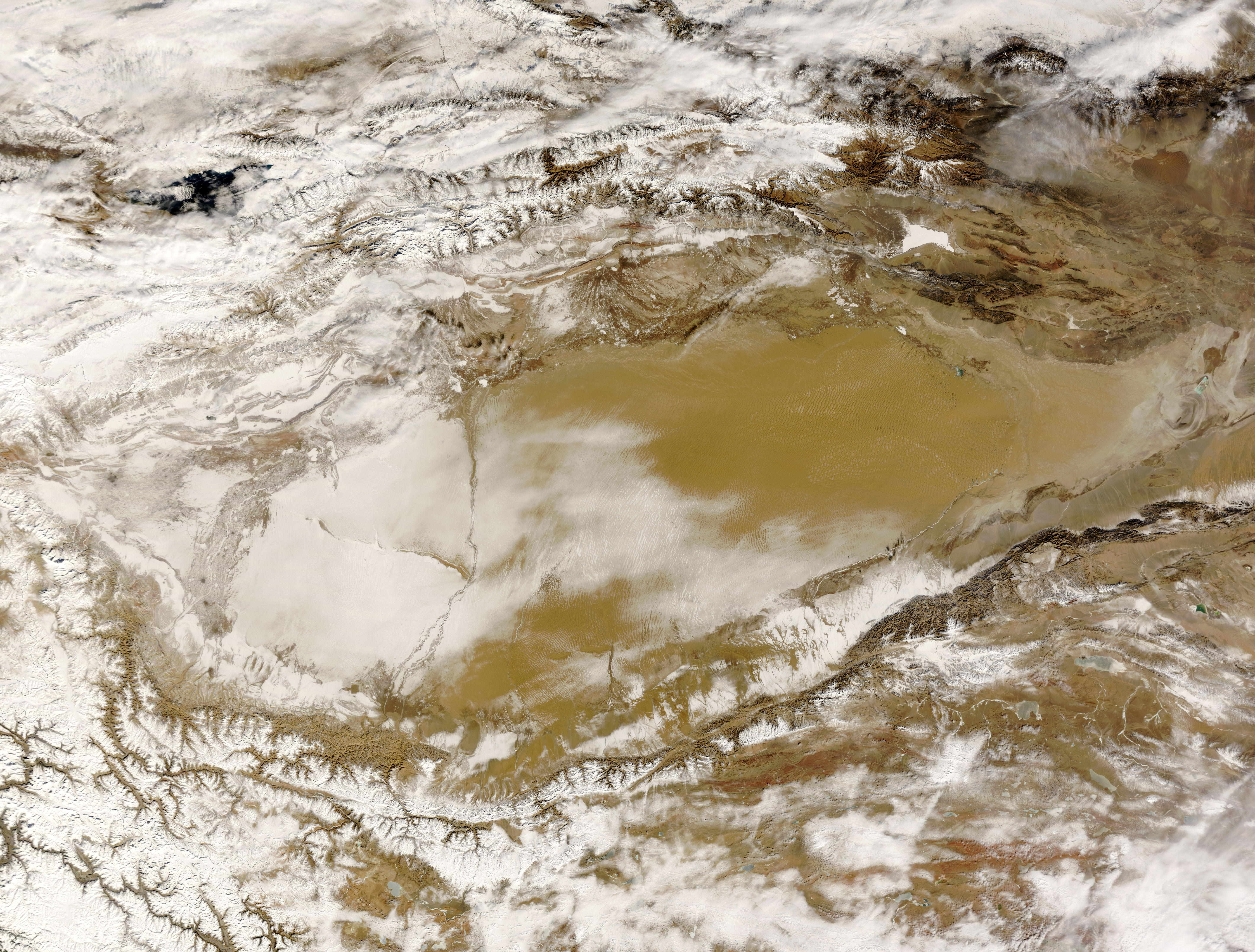 Snow in Taklimakan Desert, Western China - related image preview