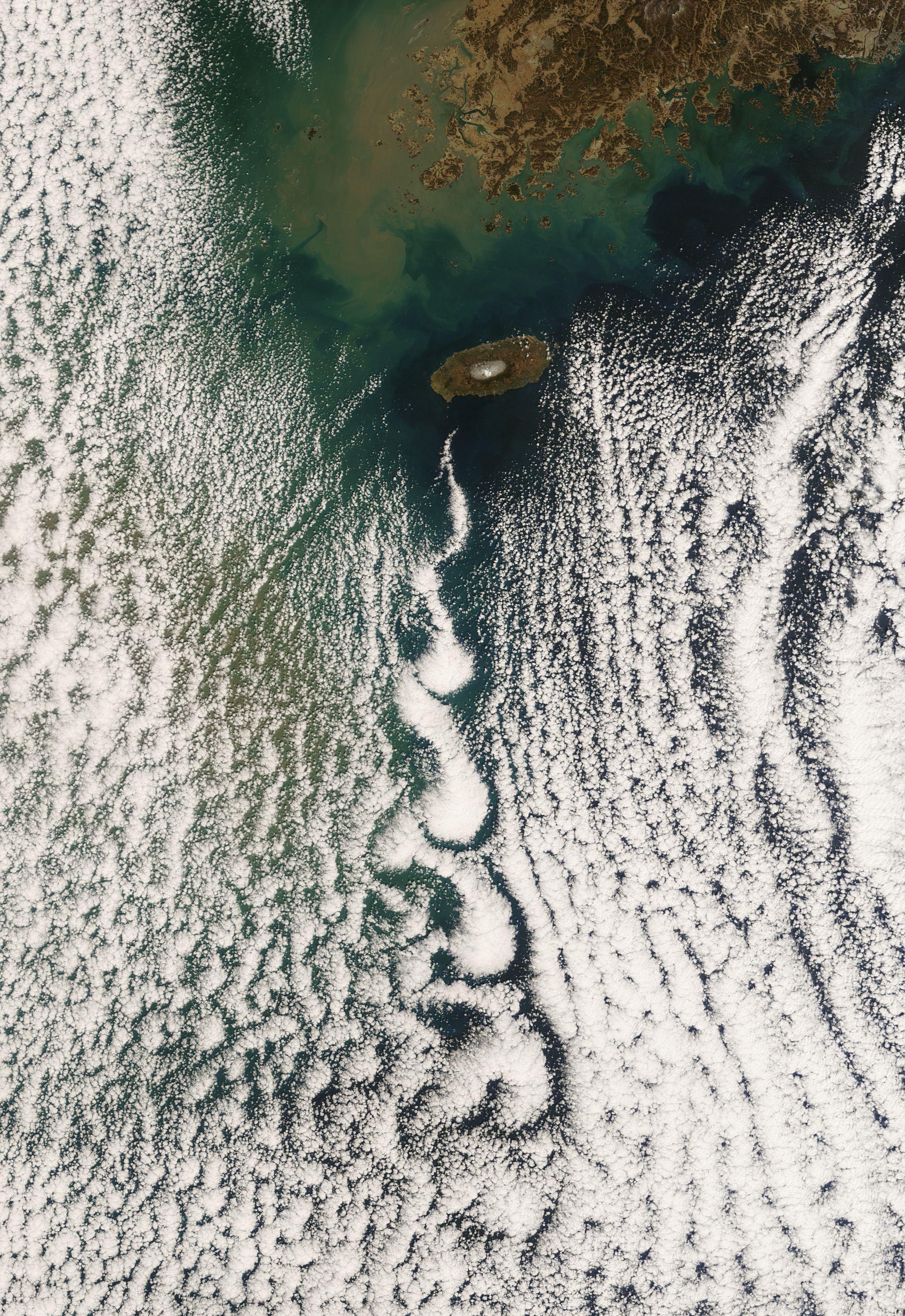 Cloud vortices off Cheju Do, South Korea - related image preview