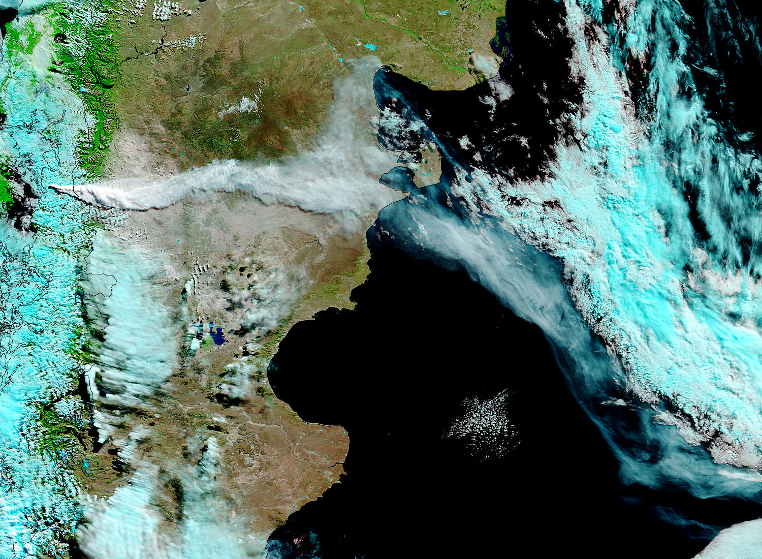 Ash plume from eruption of Chaiten volcano, Chile (false color,morning overpass) - related image preview