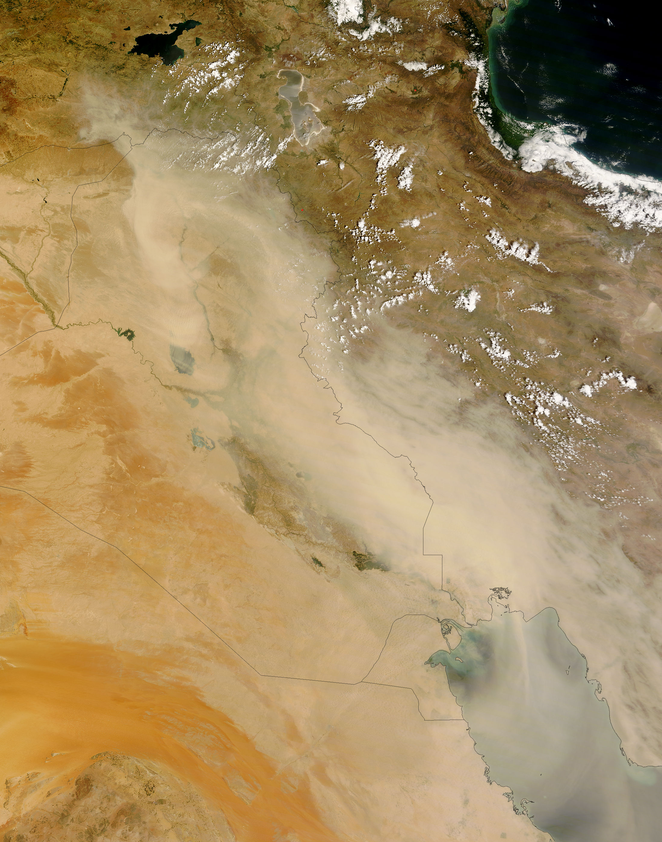 Dust storm in Iraq and Iran - related image preview