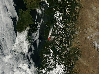 Plume from Chaiten volcano, Chile - related image preview