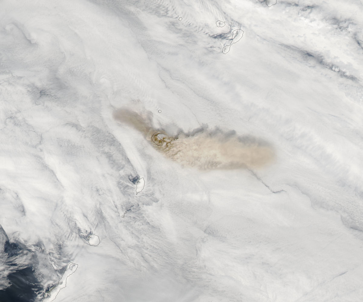 Ash plume from Sarychev Peak, Matua Island, Kurile Islands - related image preview
