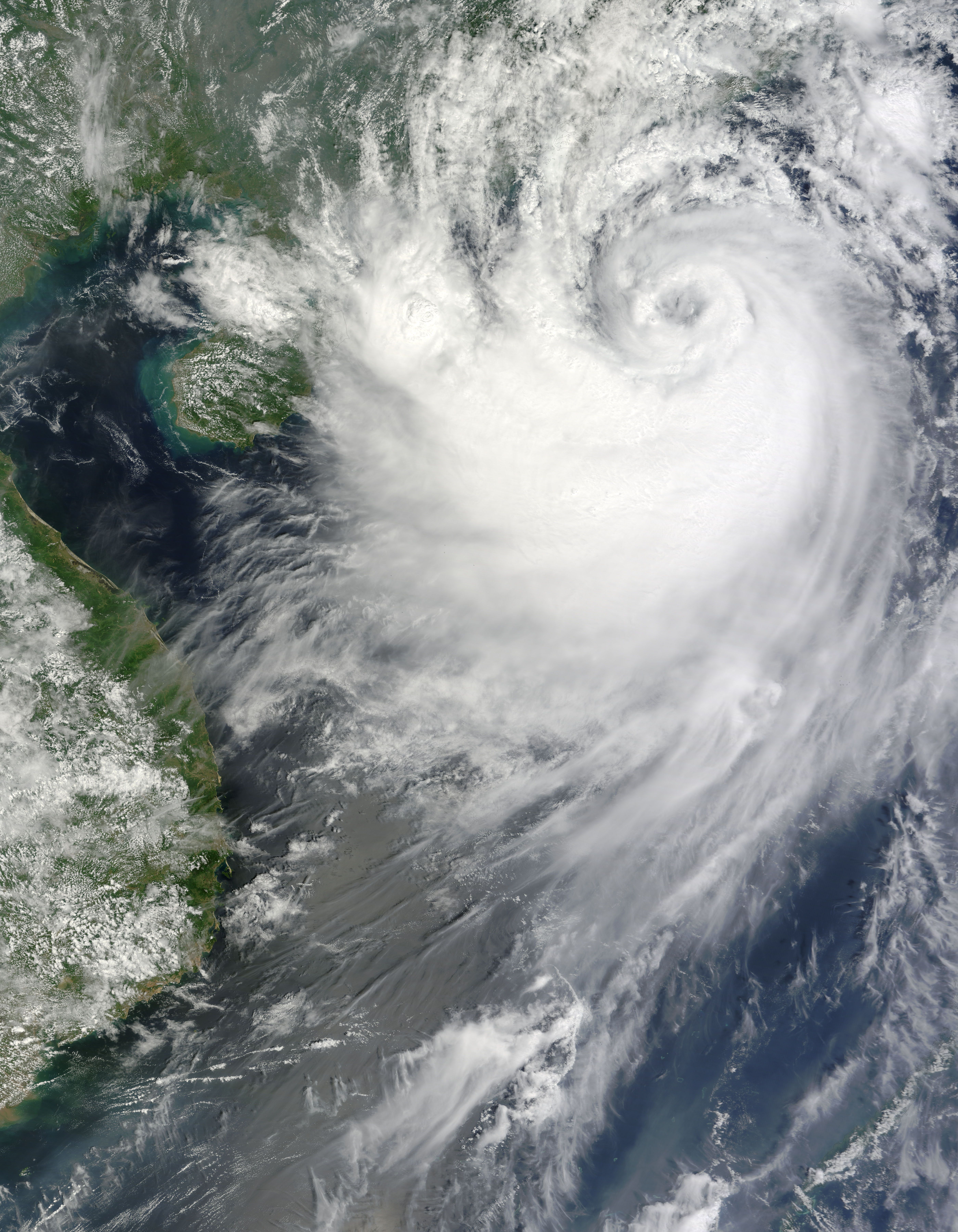 Tropical Storm Koppu (16W) approaching China - related image preview