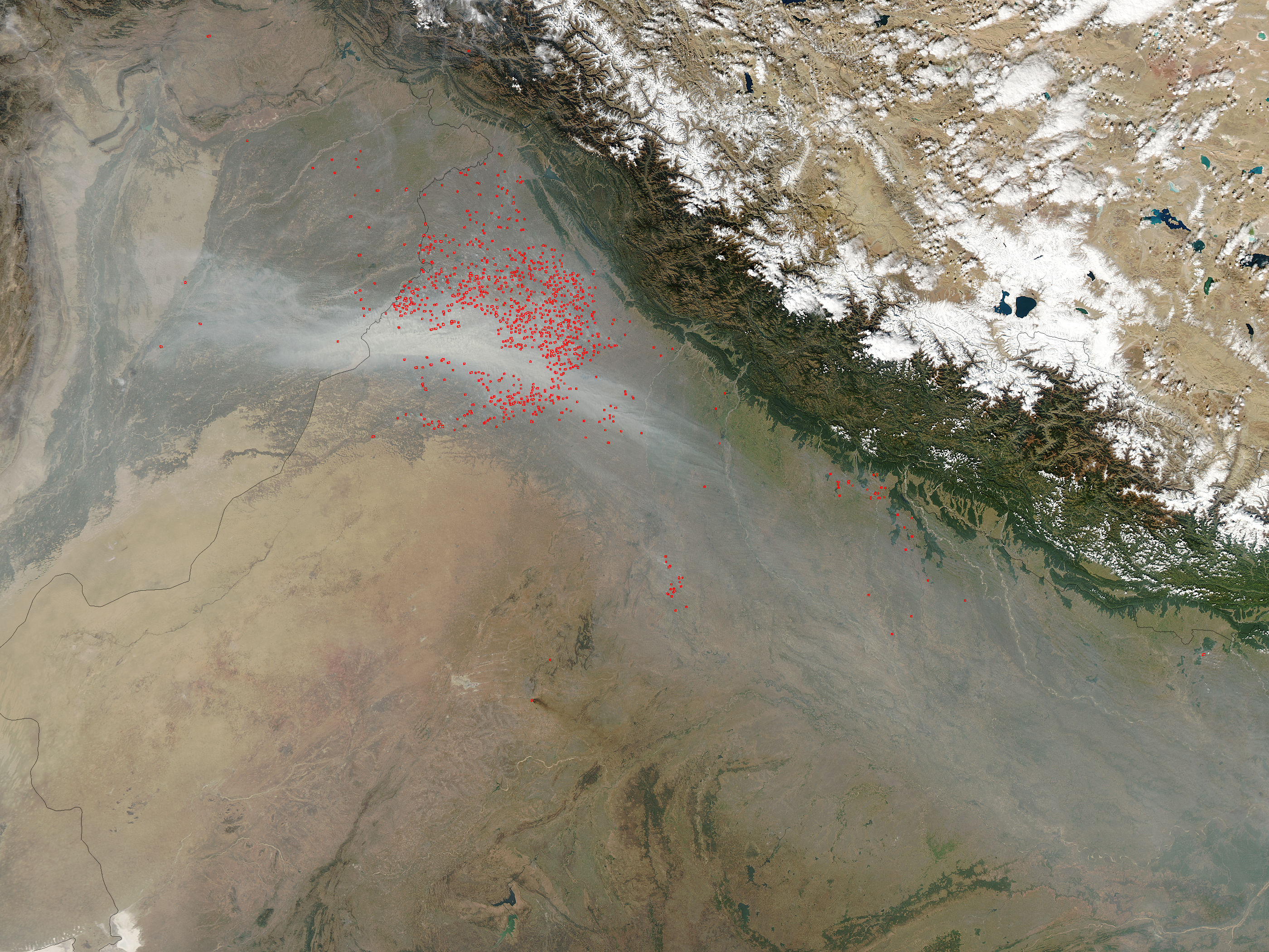 Fires and smoke in northern India - related image preview