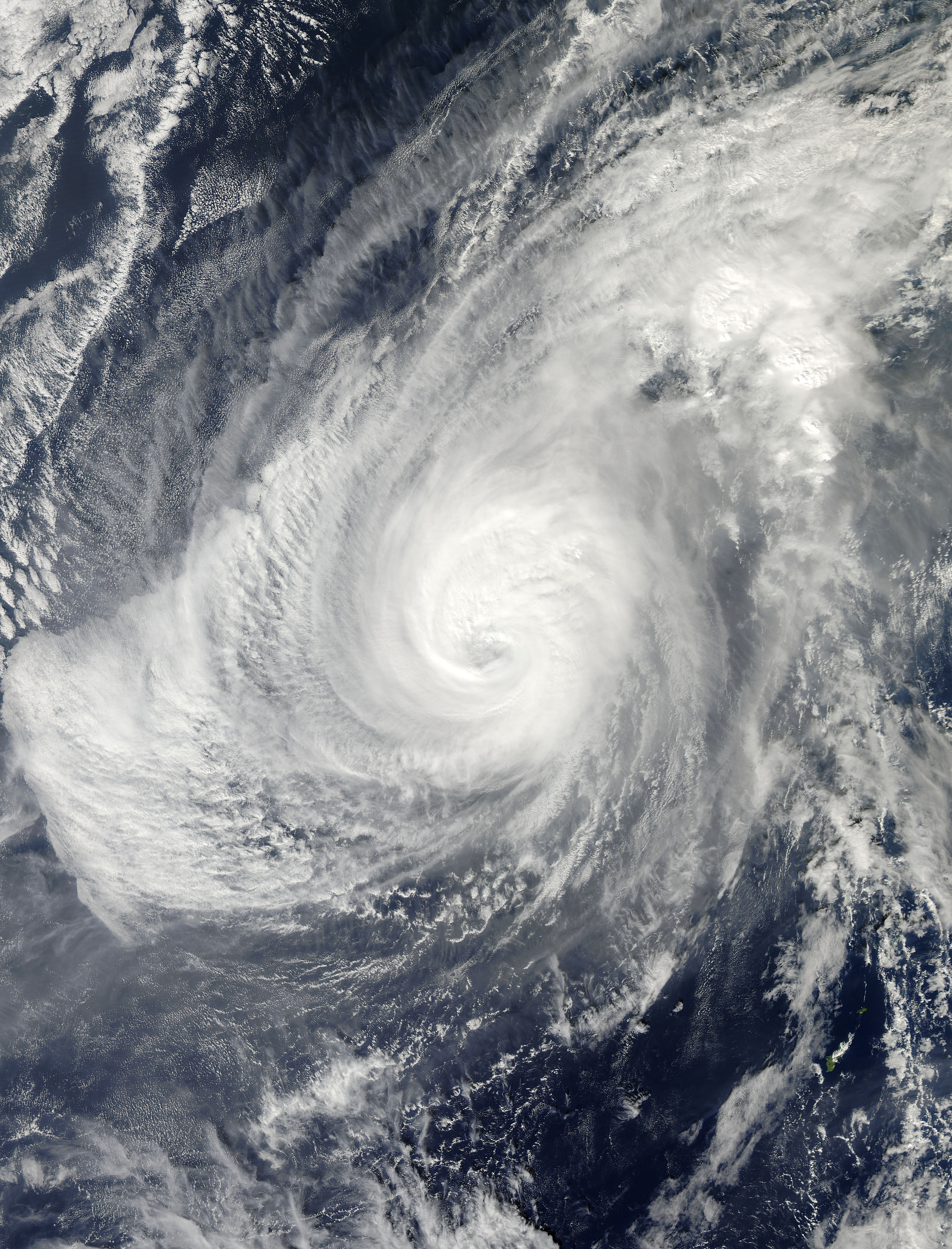 Typhoon Nida (26W) in the Pacific Ocean - related image preview