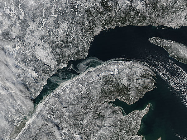 Ice at the mouth of the St. Lawrence River - related image preview