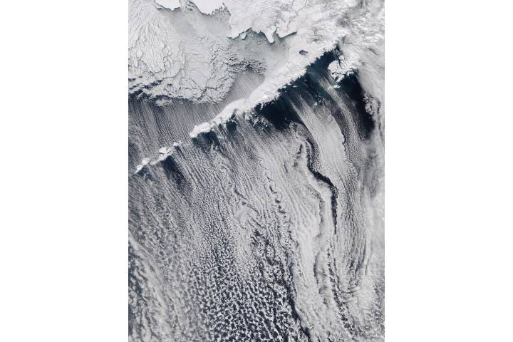 Cloud streets and vortices off the Aleutian Islands