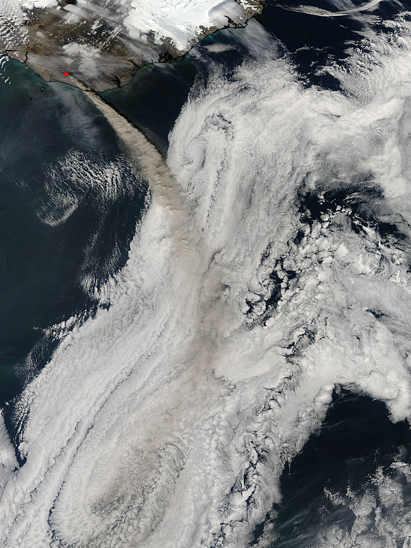 Ash plume from Eyjafjallajokull Volcano, Iceland - related image preview