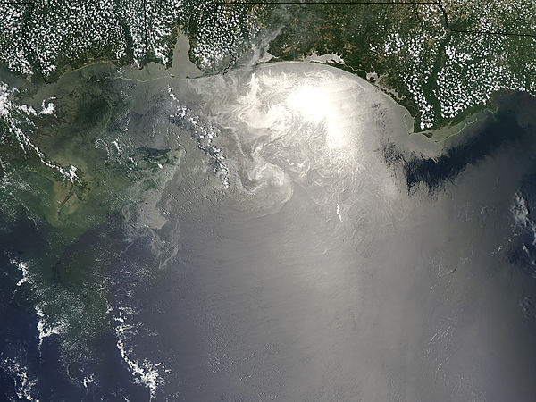 Oil slick in the Gulf of Mexico - related image preview