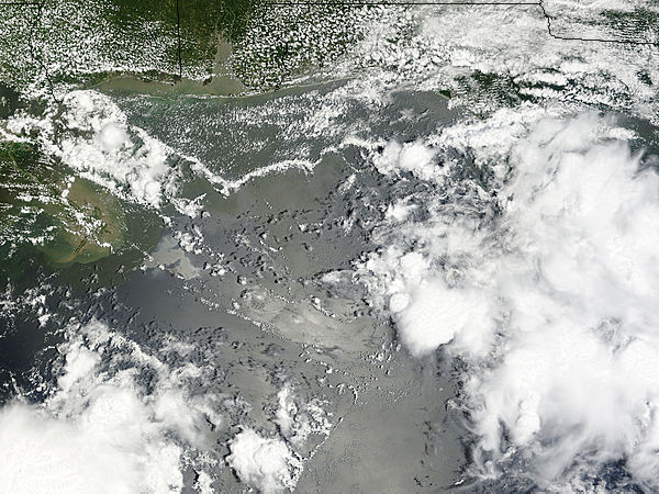 Oil slick in the Gulf of Mexico - related image preview