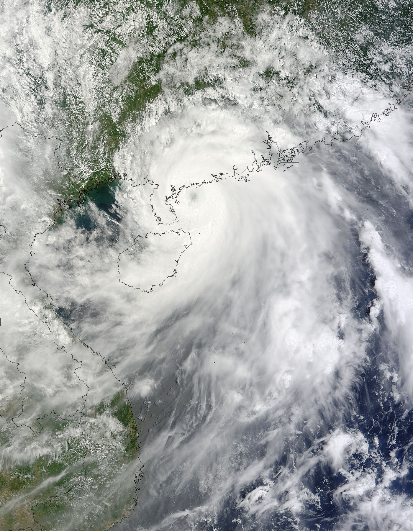 Typhoon Chanthu (04W) over China - image thumbnail